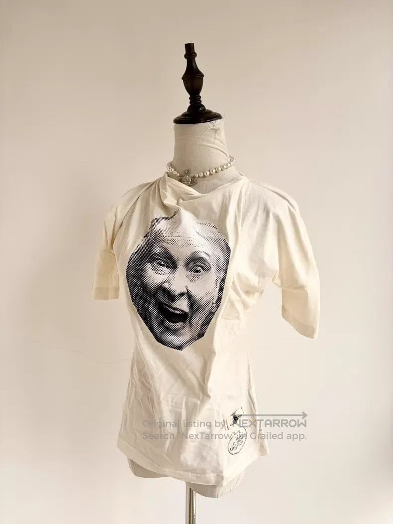 Vivienne Westwood Vivienne Westwood Old Lady Portrait Graffiti Short Sleeve Size S / US 4 / IT 40 - 1 Thumbnail