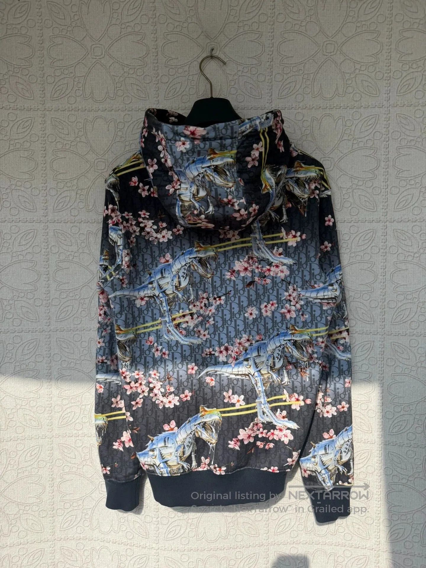 Dior dior x sorayama dinosaur printed hoodie. Size US S / EU 44-46 / 1 - 2 Thumbnail