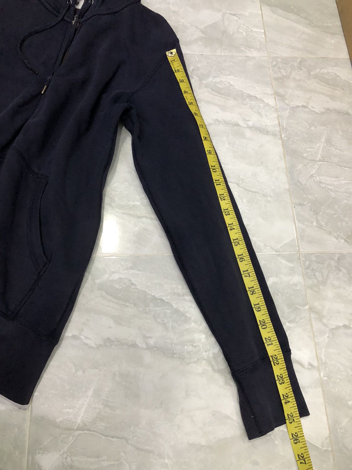 Uniqlo Vintage Uniqlo Zip Hoodie – Classic Navy Core Size US M / EU 48-50 / 2 - 12 Thumbnail