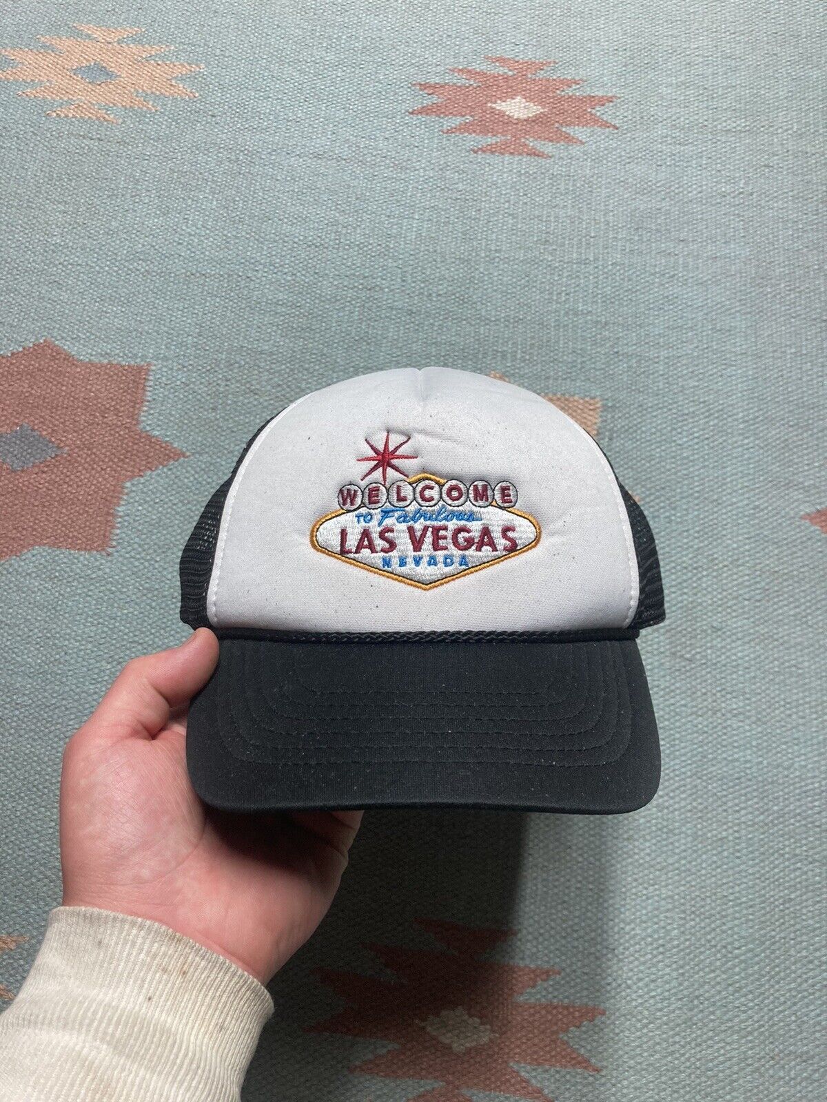 Vintage trucker hat welcome to fabulous Las Vegas Nevada gambling Size ONE SIZE - 2 Thumbnail