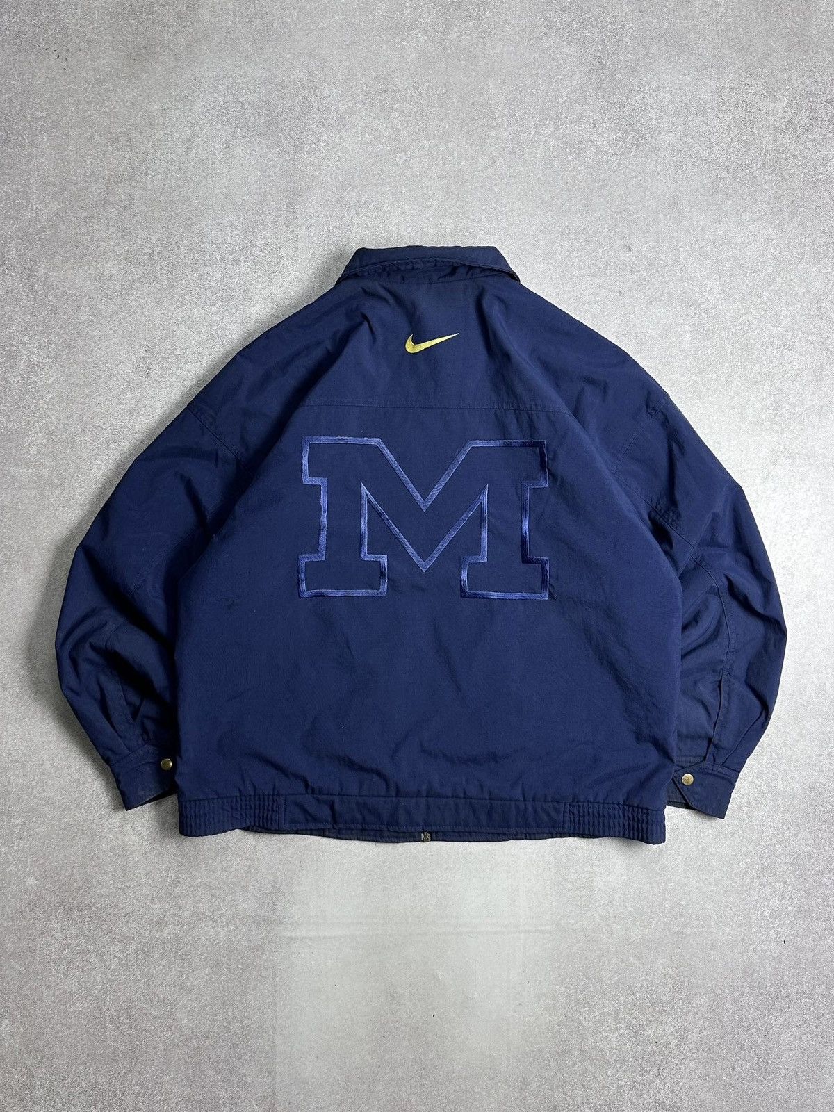 Nike Vintage 90s Nike Michigan Team Puffer Jacket M Size US M / EU 48-50 / 2 - 5 Thumbnail