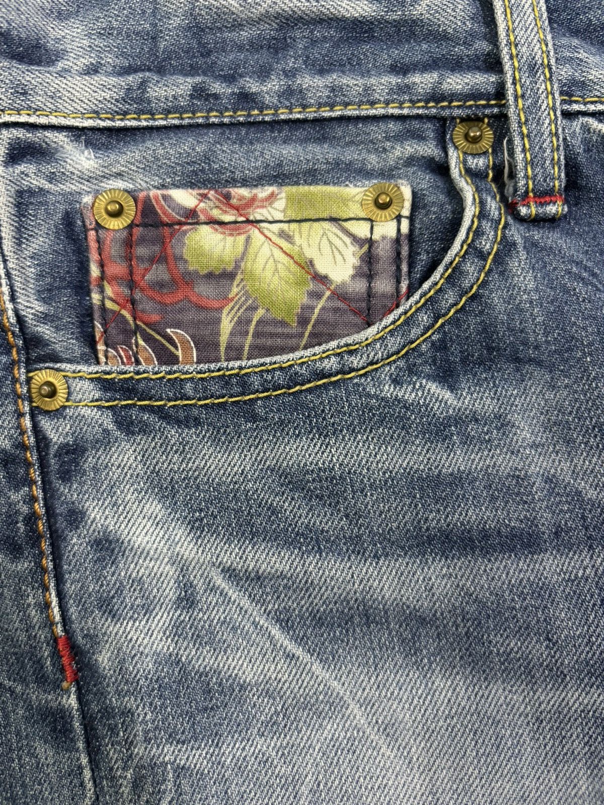 Japanese Brand Vintage Eternal Floral Cracked Washed Distressed Jeans Size US 30 / EU 46 - 5 Thumbnail