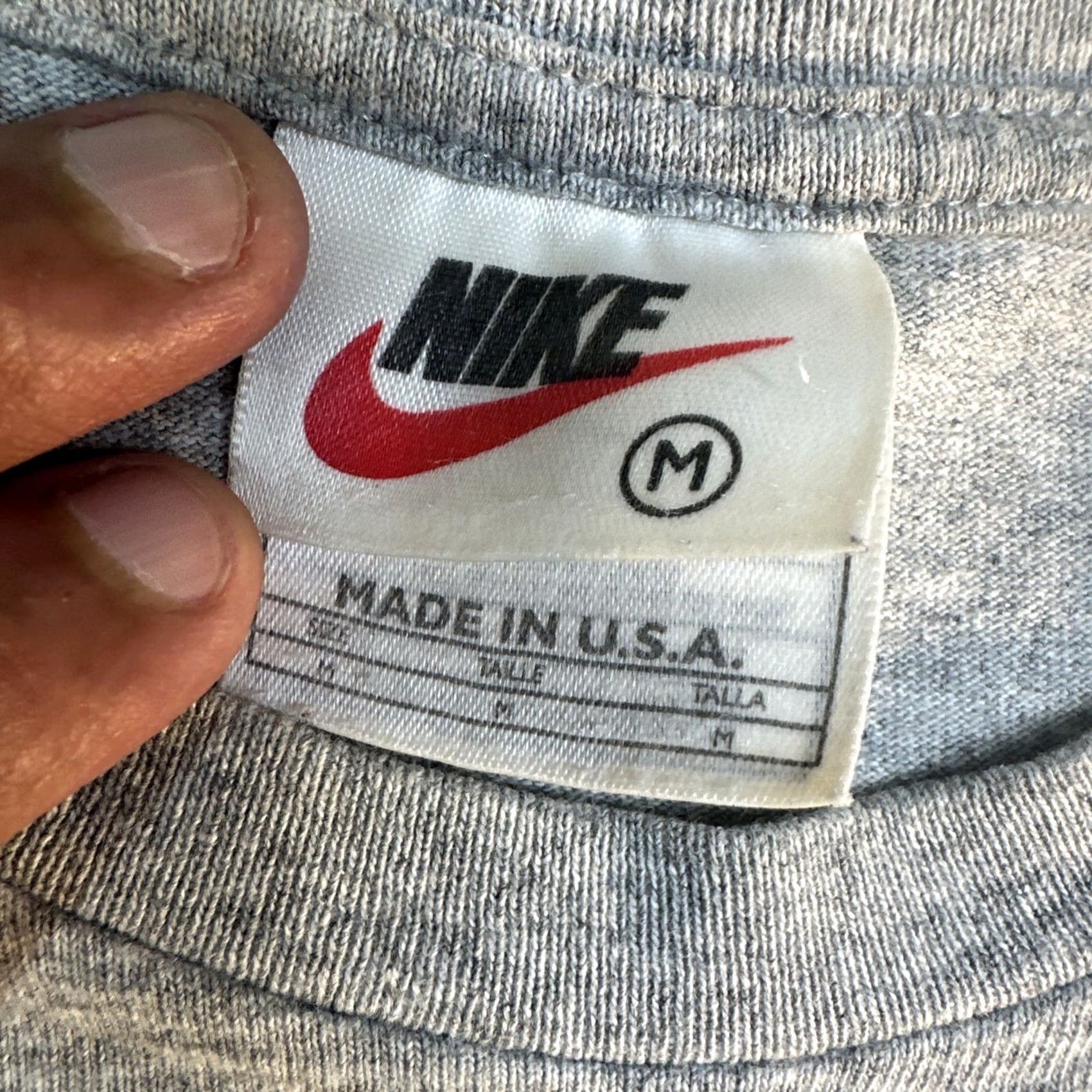 Nike VINTAGE Nike Michael Jordan Restaurant Shirt USA 23 Medium Gray Mens T-Shirt Size US M / EU 48-50 / 2 - 5 Thumbnail