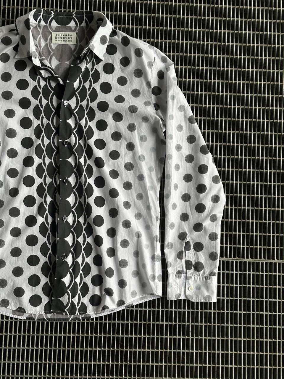Maison Margiela Maison Margiela Abstract Button-Up Shirt Size US L / EU 52-54 / 3 - 2 Thumbnail