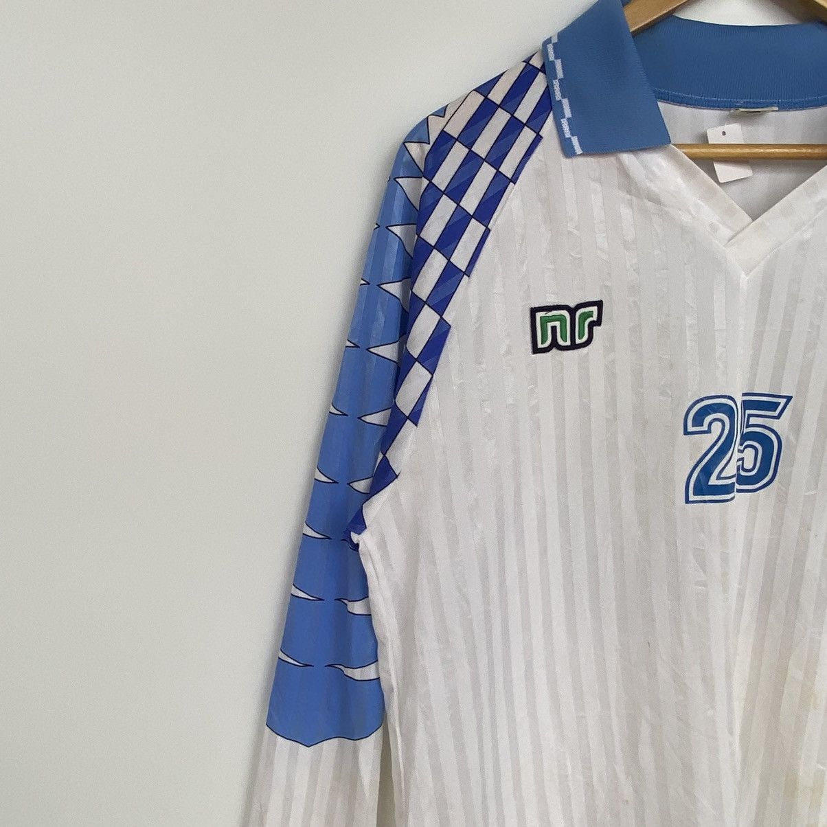 Other Vintage Norway Long Sleeve White/Blue Shirt Football Size L Size US L / EU 52-54 / 3 - 6 Thumbnail