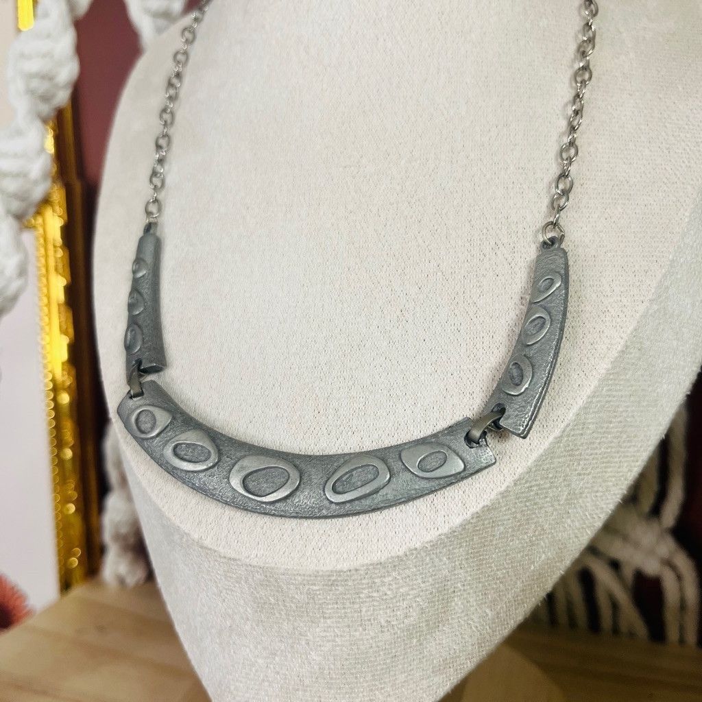 Vintage Vintage Pewter Collar Necklace Abstract Mod Design Silver Size ONE SIZE - 3 Thumbnail