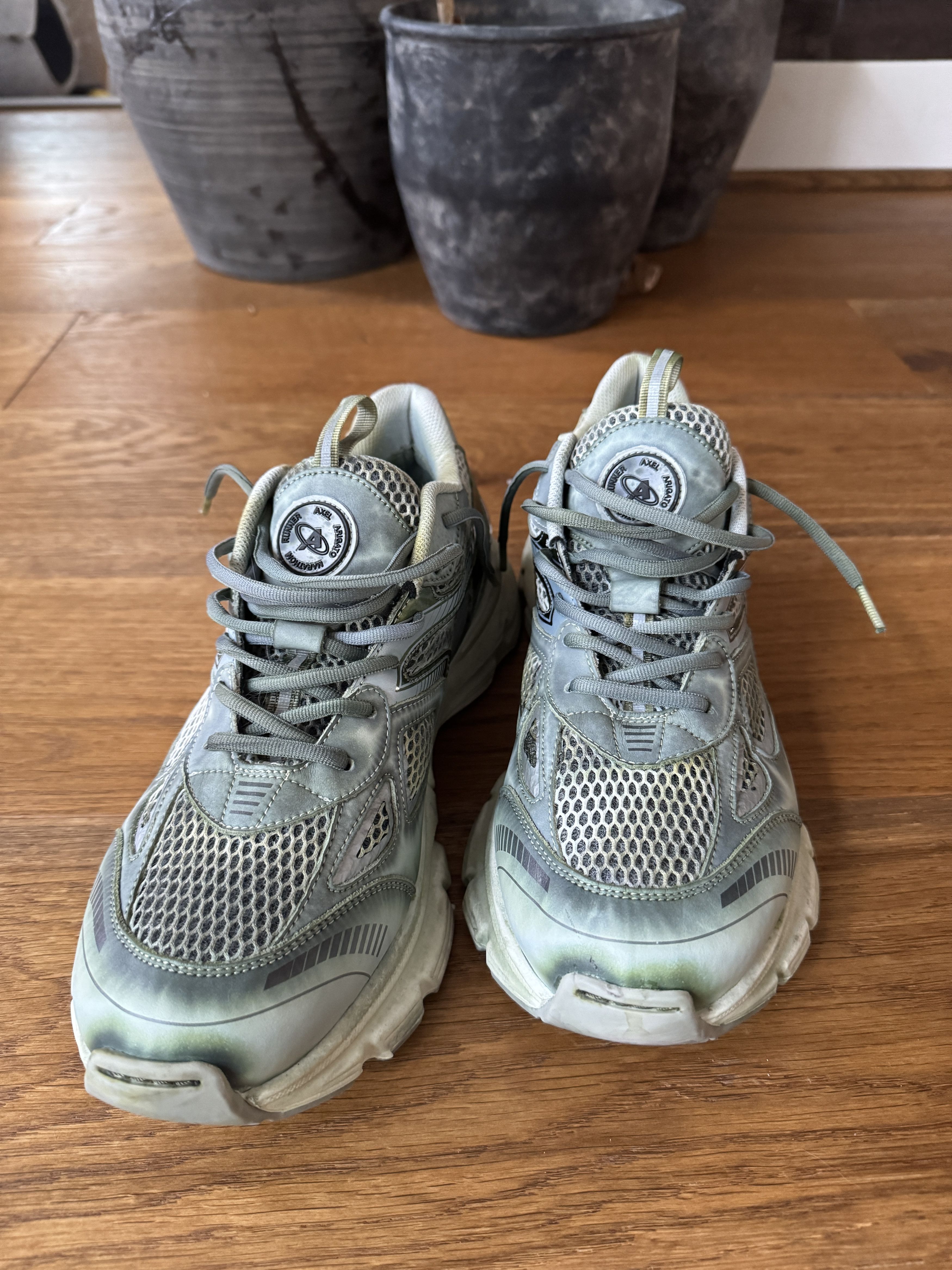 Axel Arigato Axel Arigato Mint Condition Marathon Sneakers Size US 11 / EU 44 - 4 Thumbnail
