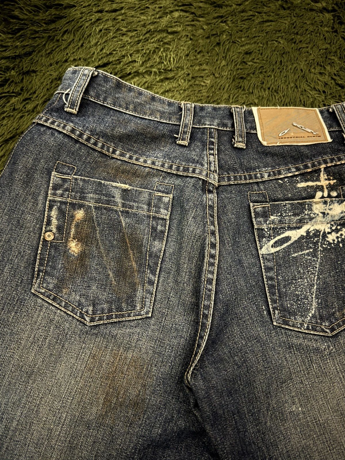 Oakley [W30/L32] Oakley Japan Splatter Pattern Washed Denim Pants Size US 30 / EU 46 - 4 Thumbnail