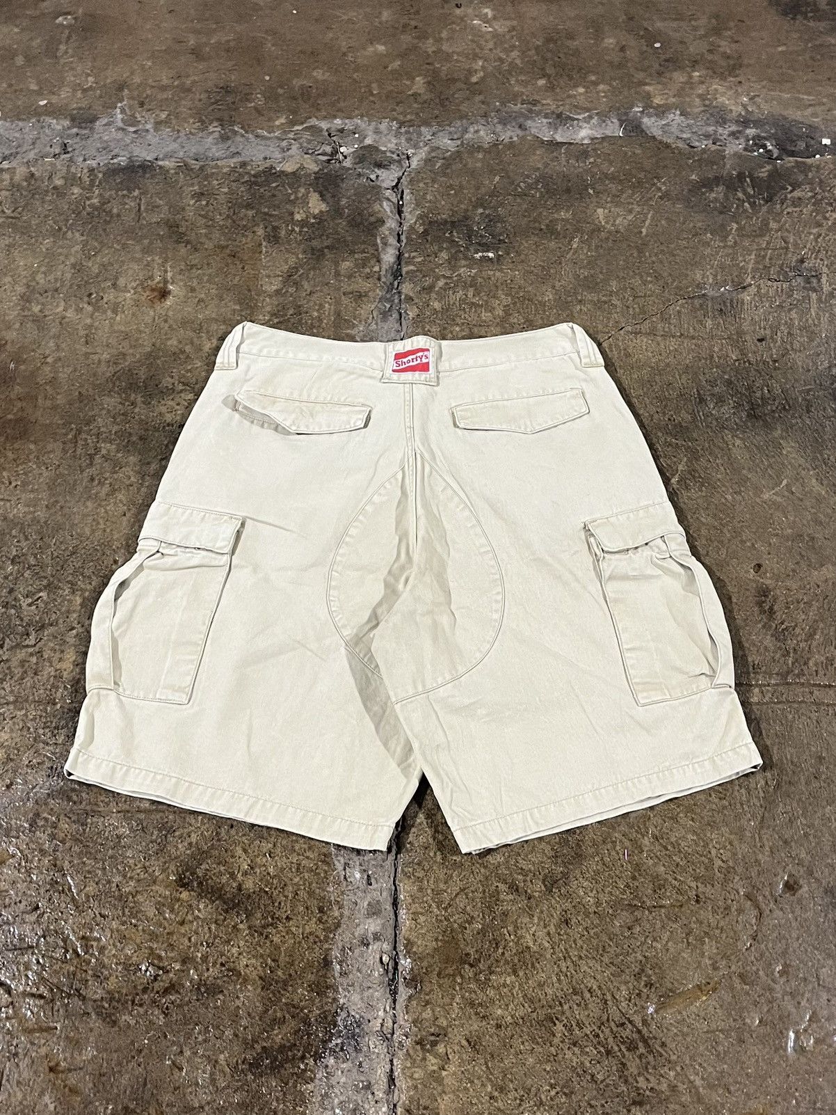 JNCO × Shorty's Skateboards × Vintage Vintage Shorty's Skateboards Baggy Cargo Shorts 90s Y2K Size US 34 / EU 50 - 2 Thumbnail