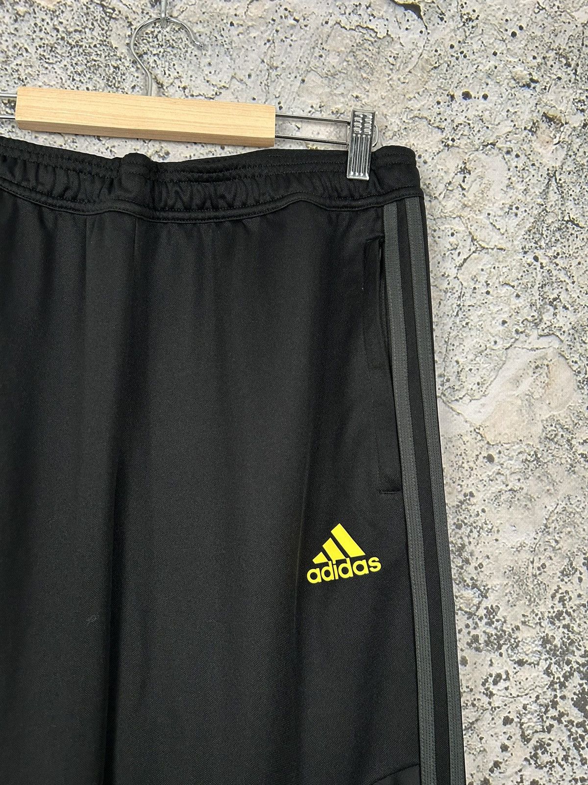 Adidas Adidas Manchester United Football Sweatpants Soccer Size US 34 / EU 50 - 5 Thumbnail
