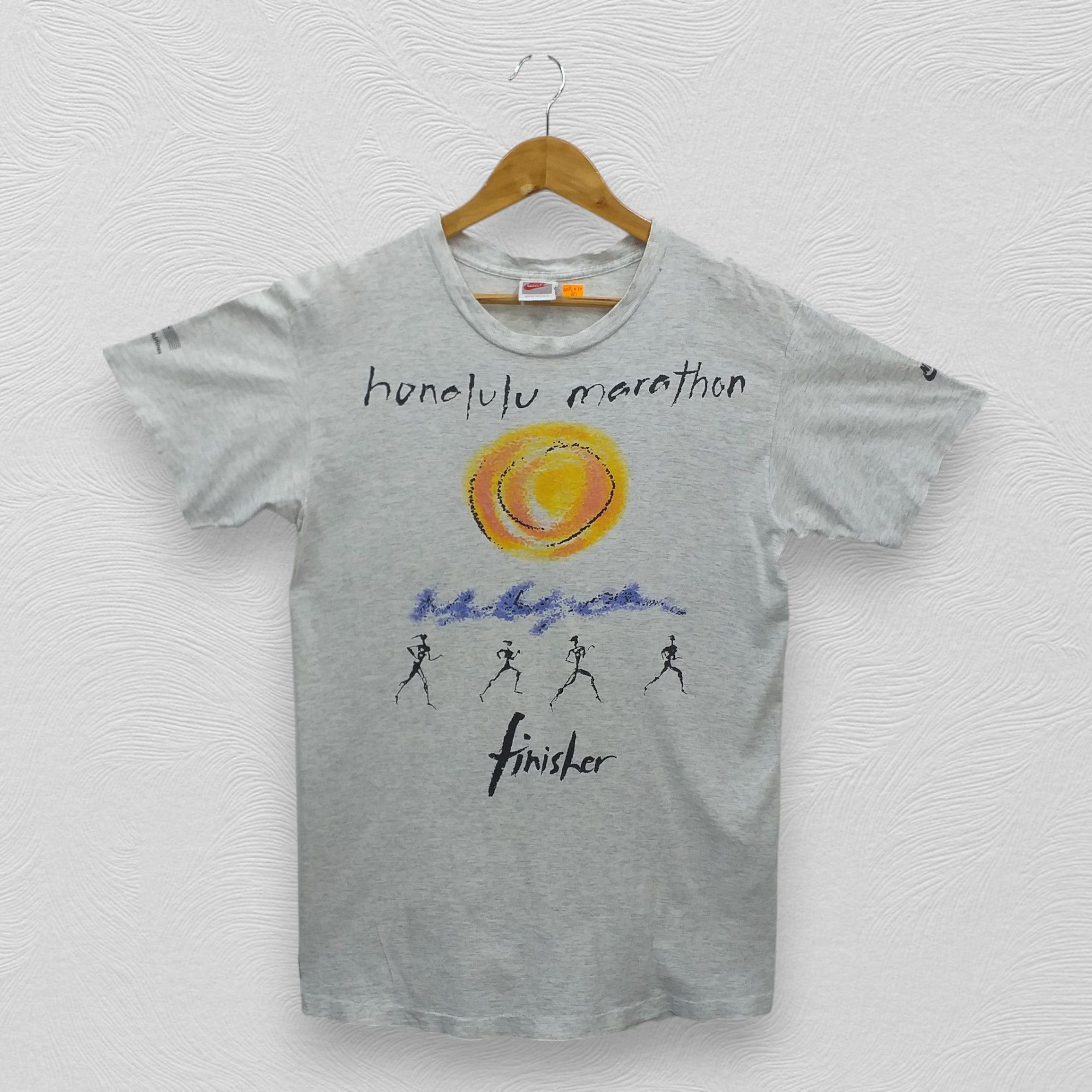Nike Vintage 1993 Nike Honolulu Marathon Finisher T-shirt -E049 Size US L / EU 52-54 / 3 - 1 Thumbnail