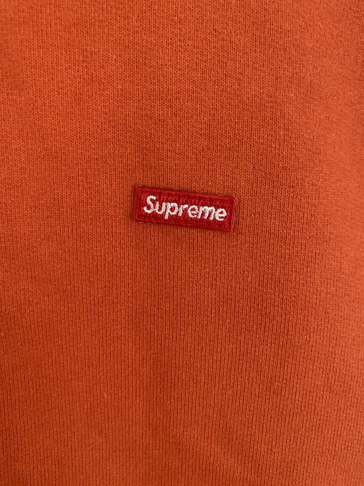 Supreme Supreme small box logo crewneck Size US XL / EU 56 / 4 - 2 Thumbnail