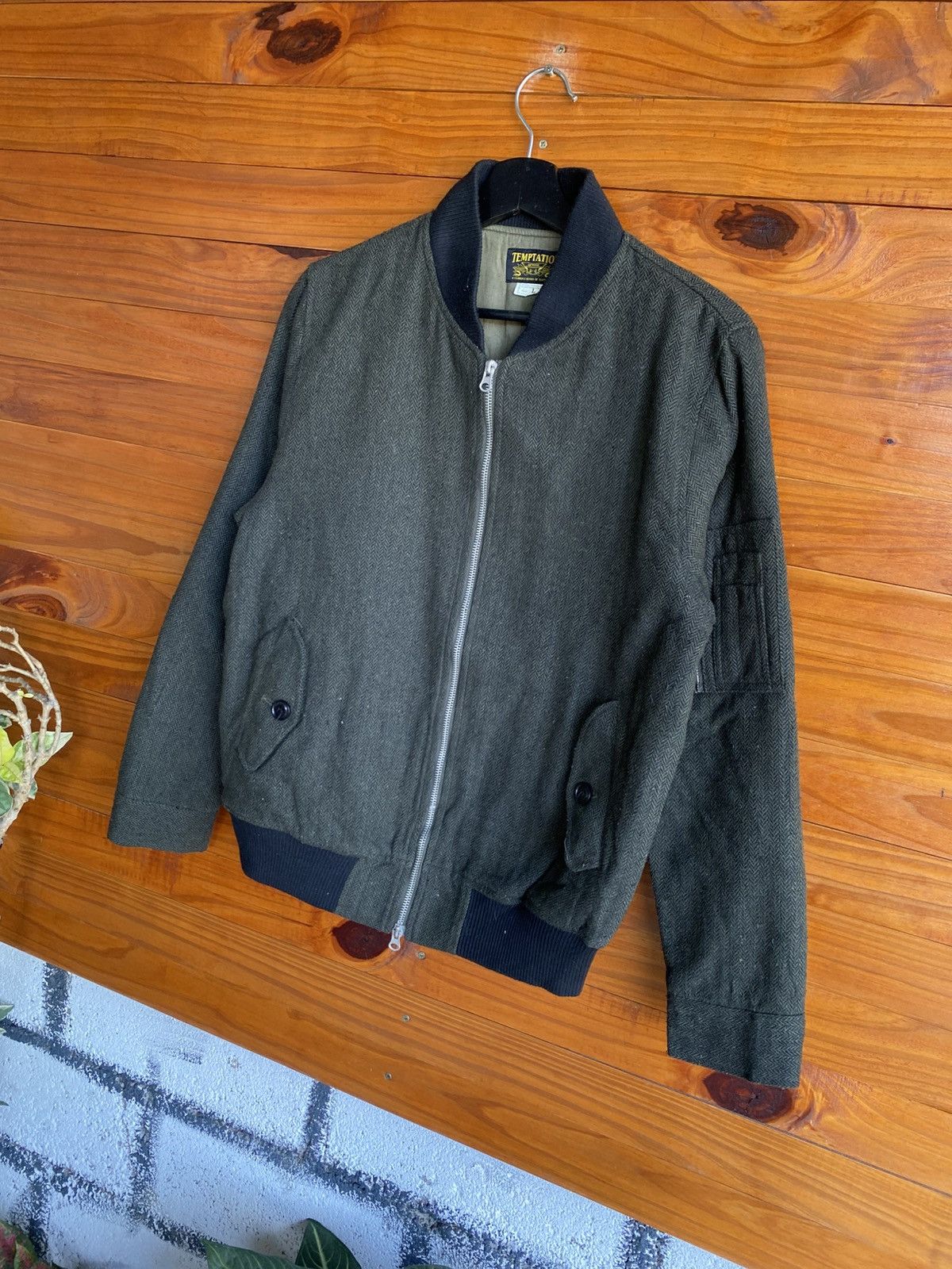 Japanese Brand Vintage Temptation Herringbone Jacket Olive Green Wool Blend Size US L / EU 52-54 / 3 - 4 Thumbnail