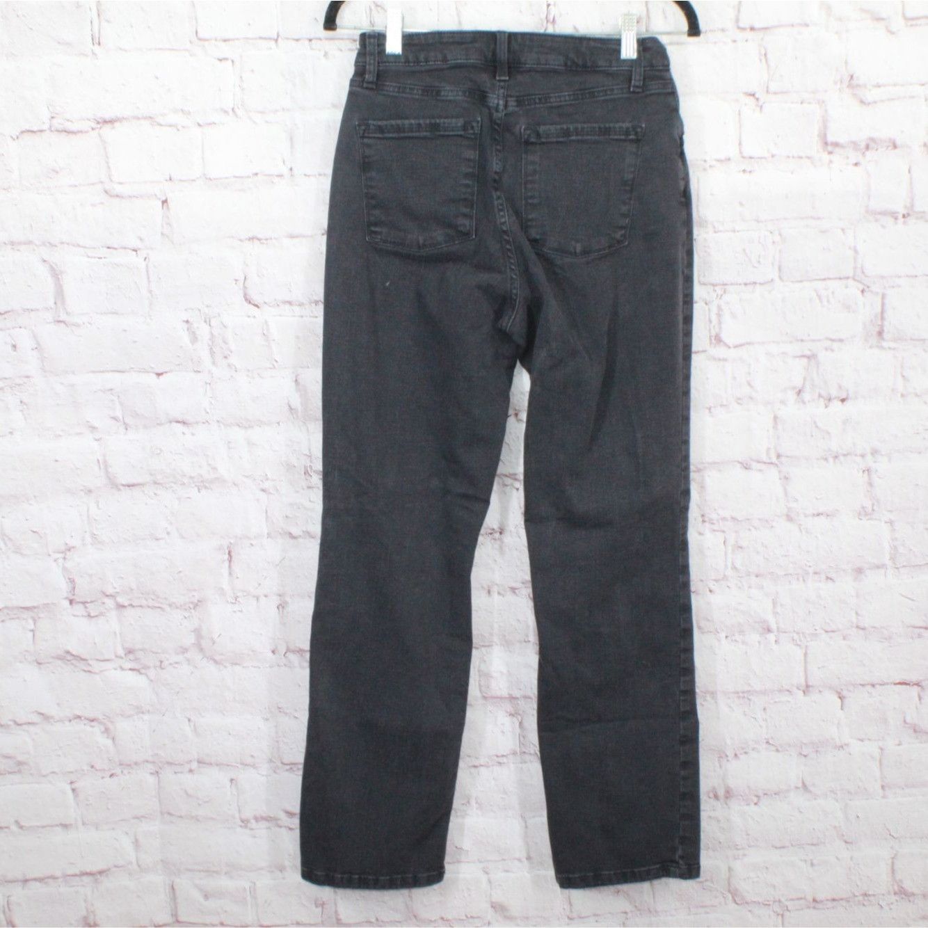 L.L. Bean LL Bean True Shape Jeans High Rise Straight Leg Faded Size 28" / US 6 / IT 42 - 6 Thumbnail