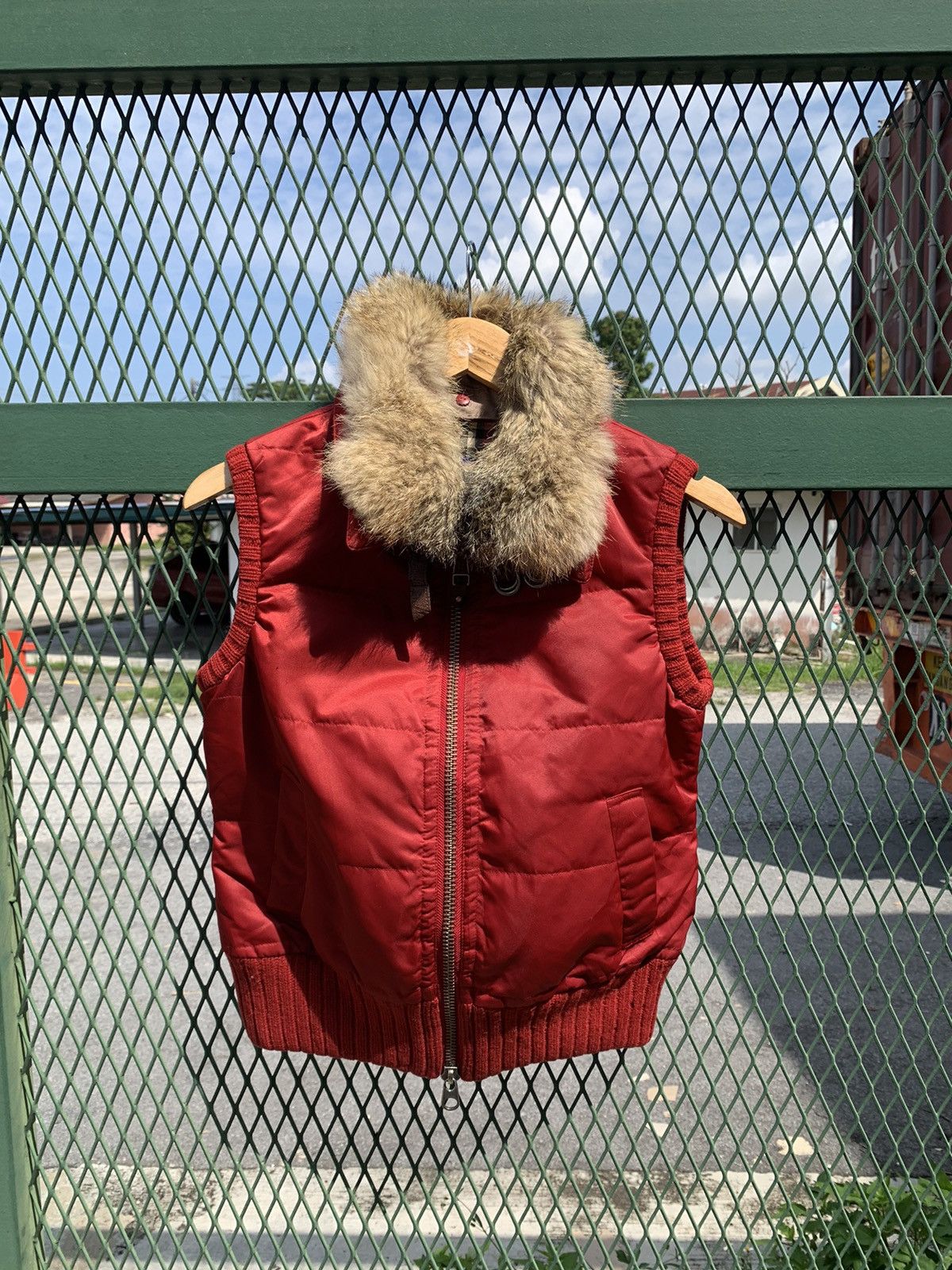 Burberry Fur Burberry london blue label down vest Size S / US 4 / IT 40 - 1 Thumbnail