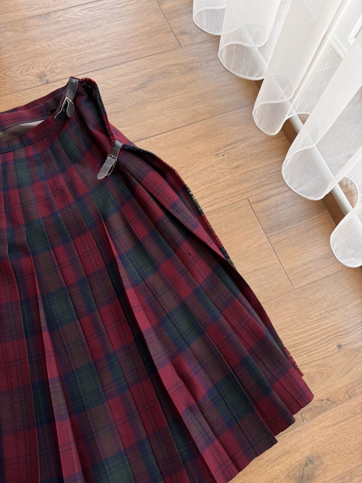 Pringle Of Scotland × Vintage Vintage Pringle of Scotland Tartan Red Wall Skirt Kilt Size 30" / US 8 / IT 44 - 4 Thumbnail
