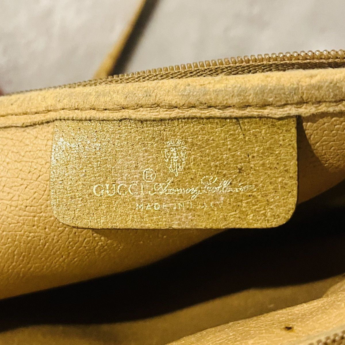Gucci Vintage GUCCI Italy GG Logo Brown Leather Crossbody Purse Size ONE SIZE - 6 Thumbnail