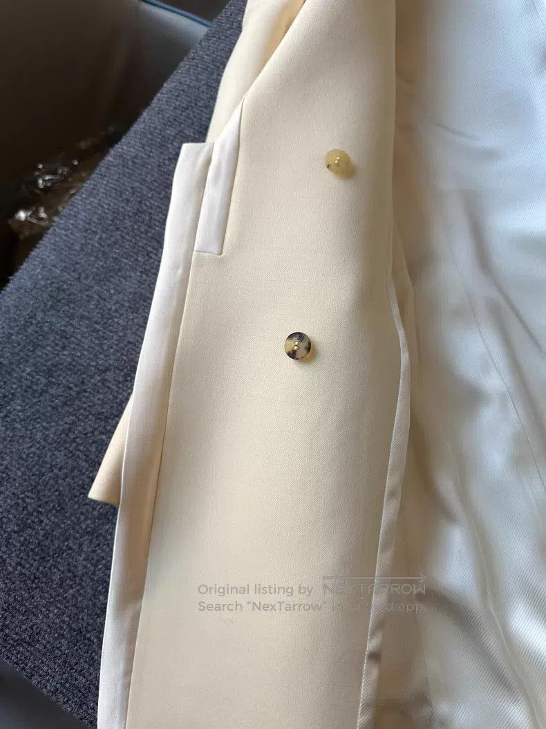 Hermes Hermes Beige long coat, wool + silk fabric, elegant for au Size XXS / US 00 / IT 34 - 3 Thumbnail