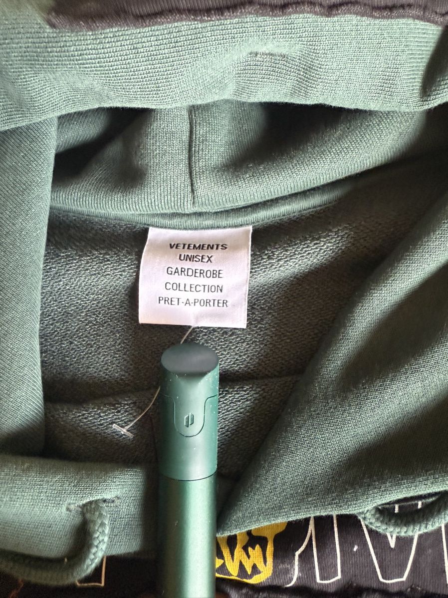 Vetements Vetements Metal Patch Hoodie Size US M / EU 48-50 / 2 - 4 Thumbnail