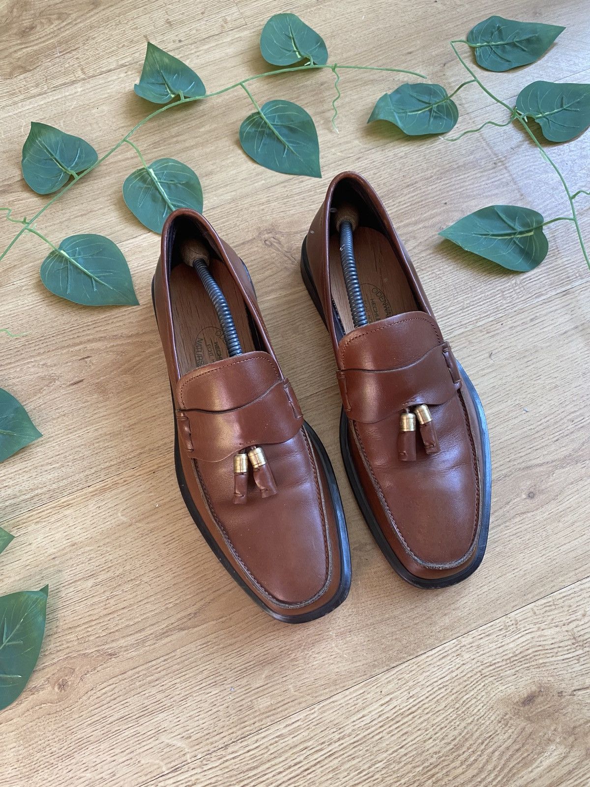 Hugo Boss Hugo Boss Classic Tassel Loafers Size US 7.5 / EU 40-41 - 2 Thumbnail