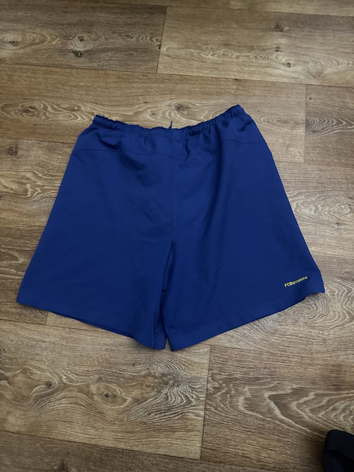 Nike NIKE FC BARCELONA SOCCER SHORTS Size US 28 / EU 44 - 2 Thumbnail