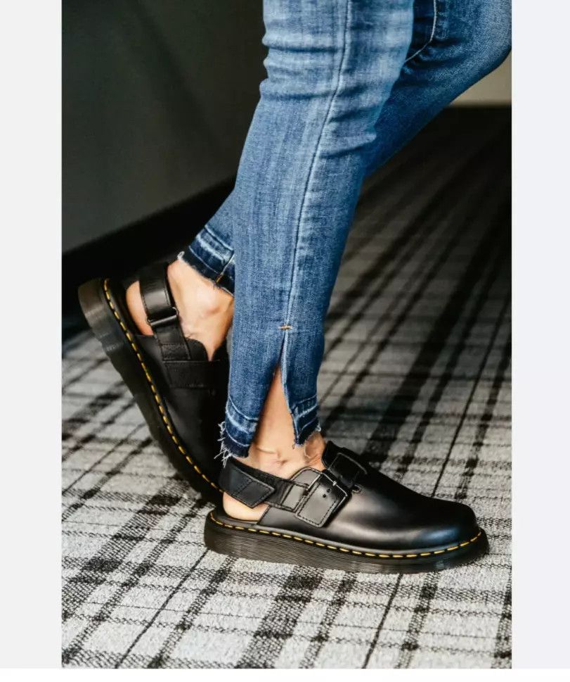 Dr.Martens Jorge II 黒白30cm ￼ Dr. Martens Jorge II cow hair upper slingback shoes zebra