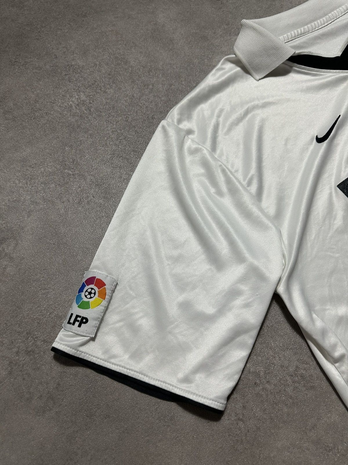 Nike × Vintage Mens Vintage Soccer Jersey Nike Fc Valencia 2002/03 Size US L / EU 52-54 / 3 - 3 Thumbnail