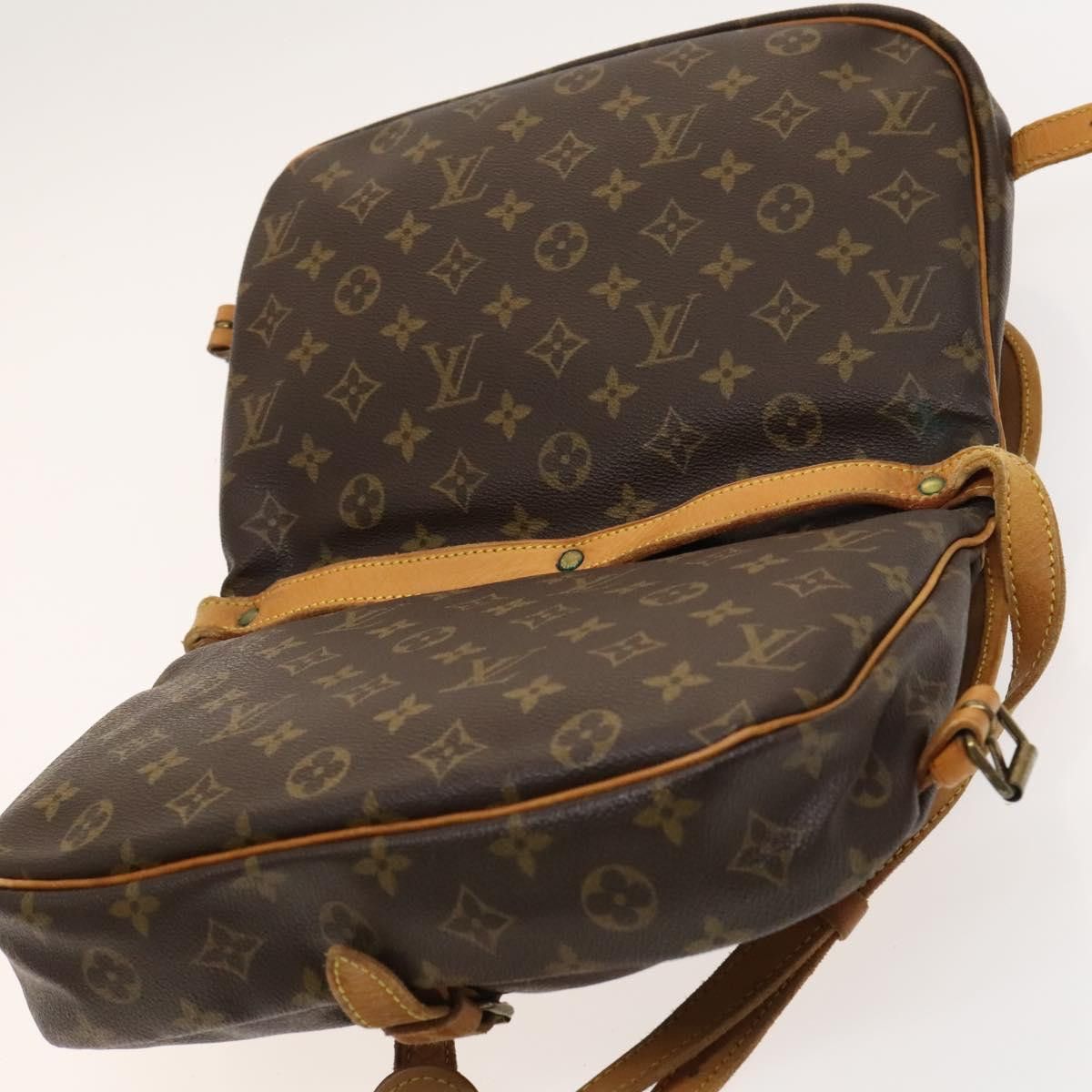Louis Vuitton LOUIS VUITTON Monogram Saumur 30 Shoulder Bag M42256 Size ONE SIZE - 16 Thumbnail