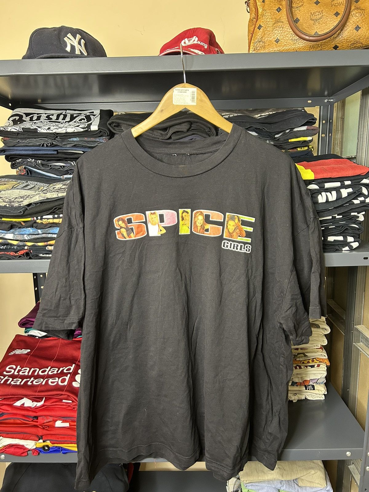 Band Tees × Vintage Vintage Spice Girls Tee Y2K Black Pop Star Graphic Shirt Size US L / EU 52-54 / 3 - 1 Thumbnail