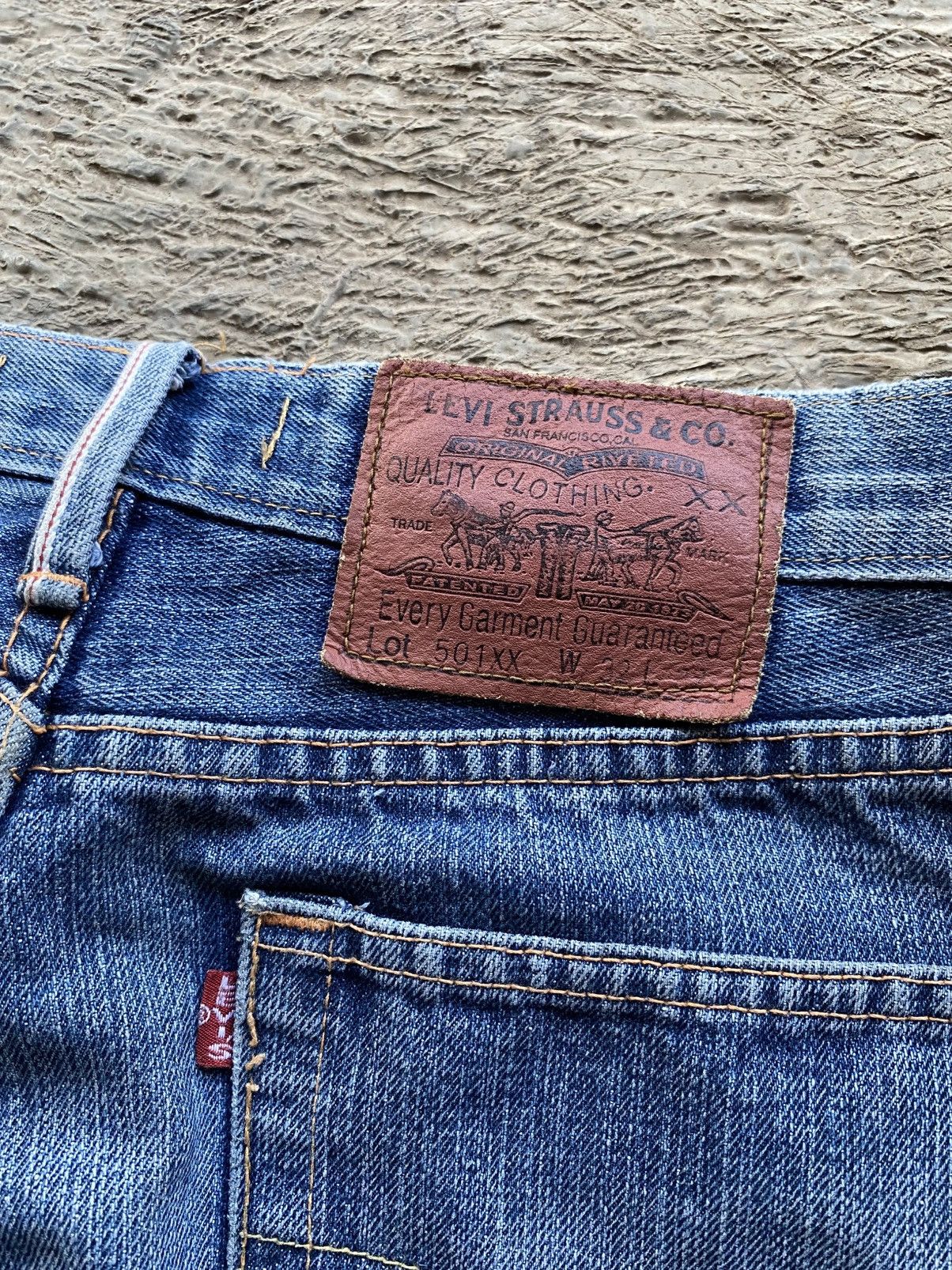Levi's LEVI’S 501xx GARMENT SELVEDGE DENIM Size US 30 / EU 46 - 7 Thumbnail