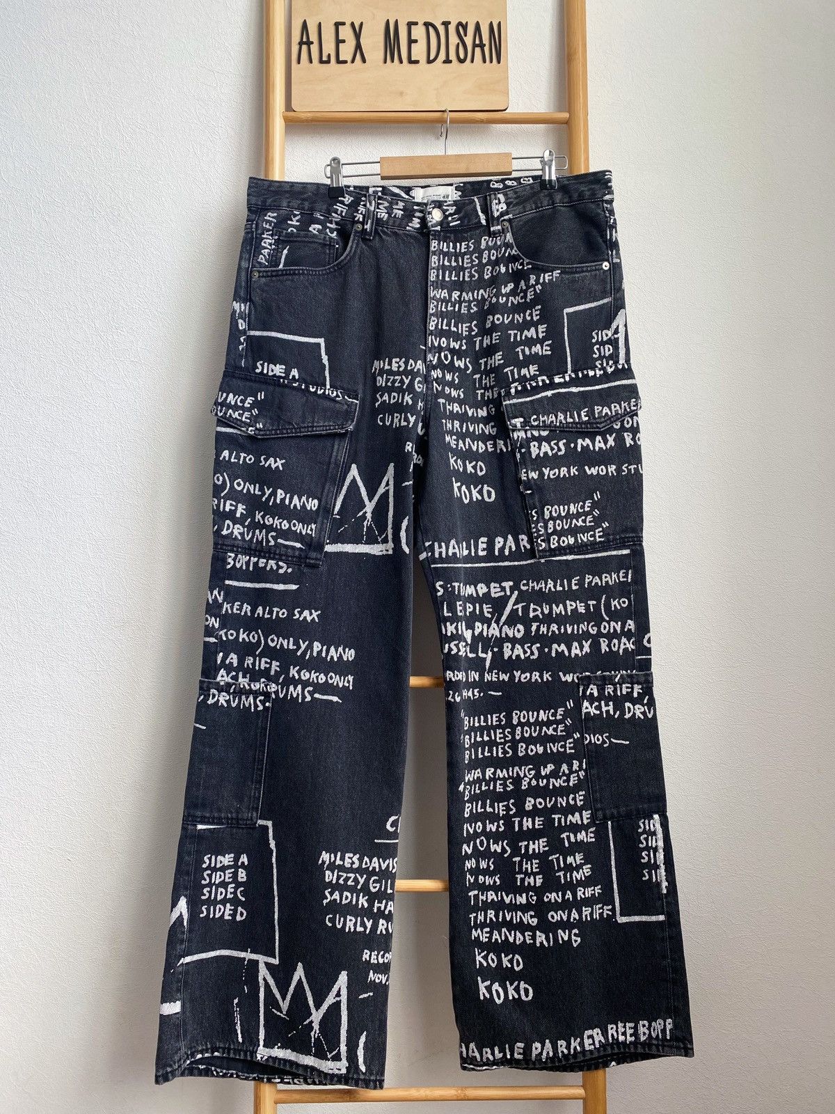 H&M × Jean-Michel Basquiat × Who Decides War Who Decides War Baggy denim jeans H&M x Basquiat x Ev&Tela Size US 36 / EU 52 - 1 Thumbnail