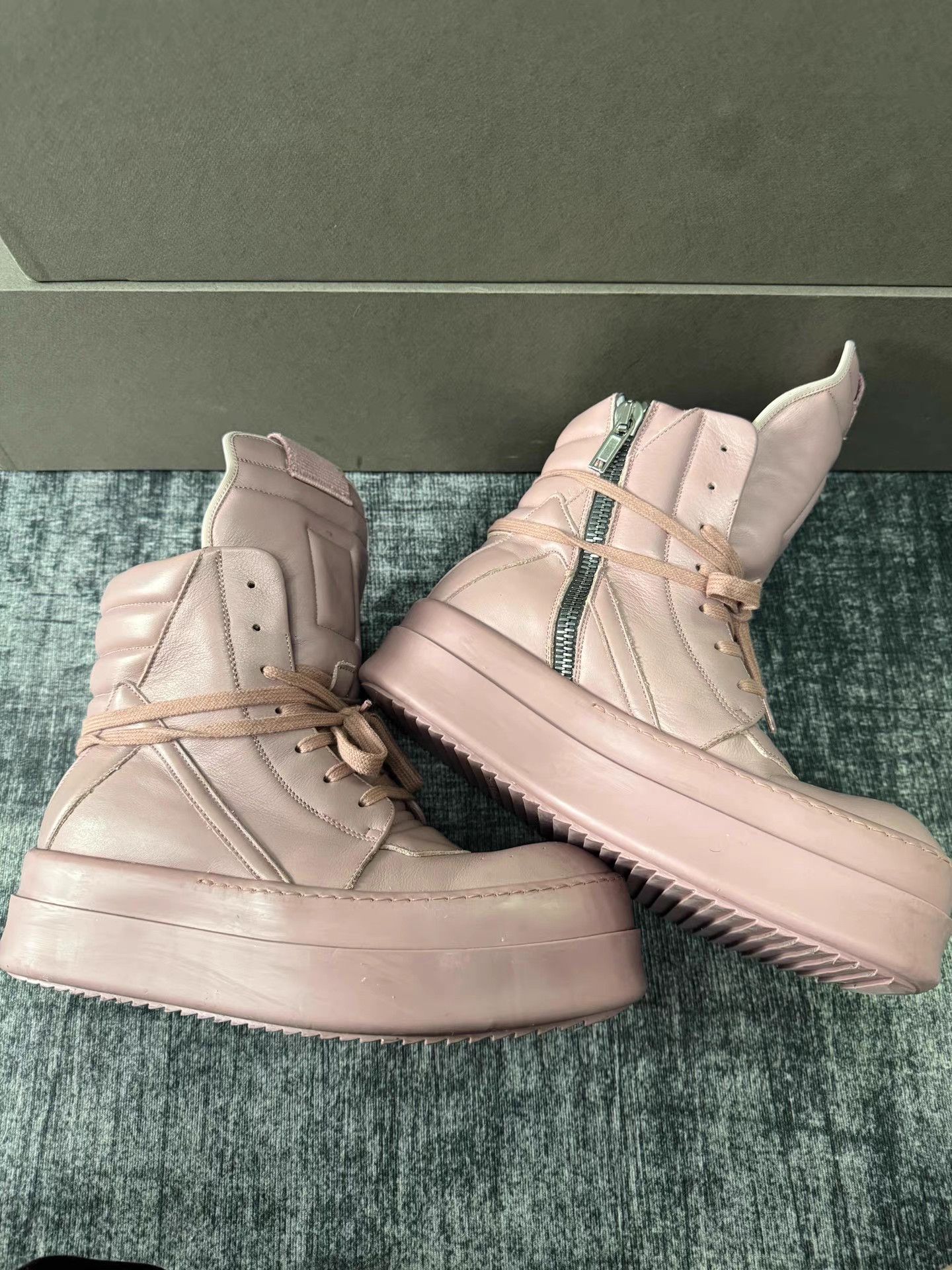Rick Owens Rick Owens Mainline Thick Sole Triangle Sneakers Dusty Pink Size US 7 / EU 40 - 2 Thumbnail