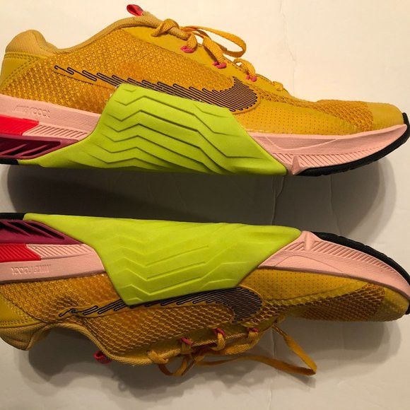 image of Nike Metcon Men's New React Hyperlift Sneakers Size: 9.5 in Orange