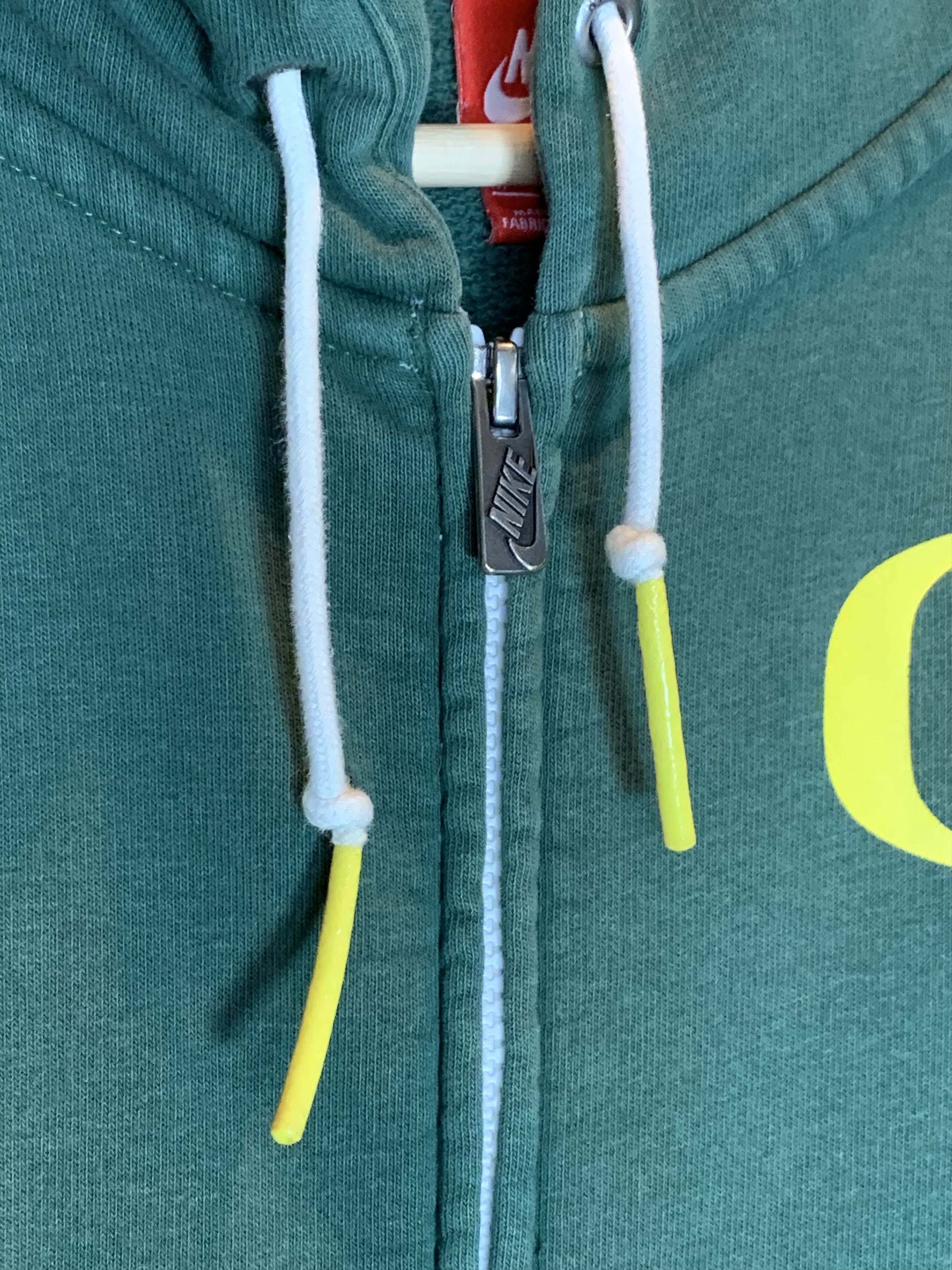 Nike *RARE* Vintage Nike Oregon Ducks Swoosh Zip Hoodie - M Size US M / EU 48-50 / 2 - 5 Thumbnail