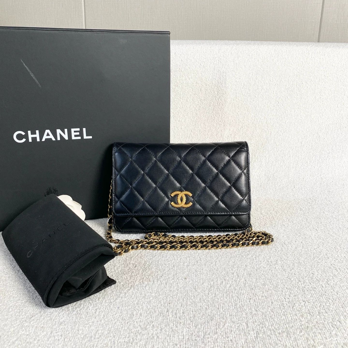 Chanel Pre-loved Bag Very good condition Size ONE SIZE - 1 Thumbnail