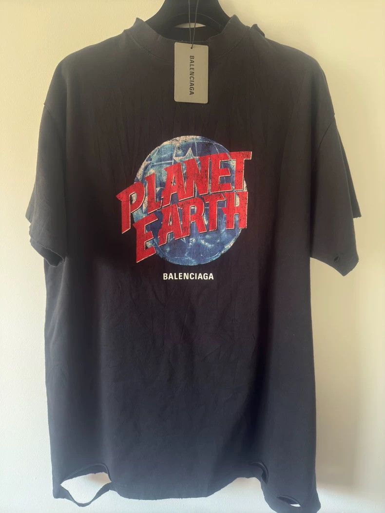 Balenciaga Balenciaga Earth Limit Short Sleeve Size US S / EU 44-46 / 1 - 1 Thumbnail
