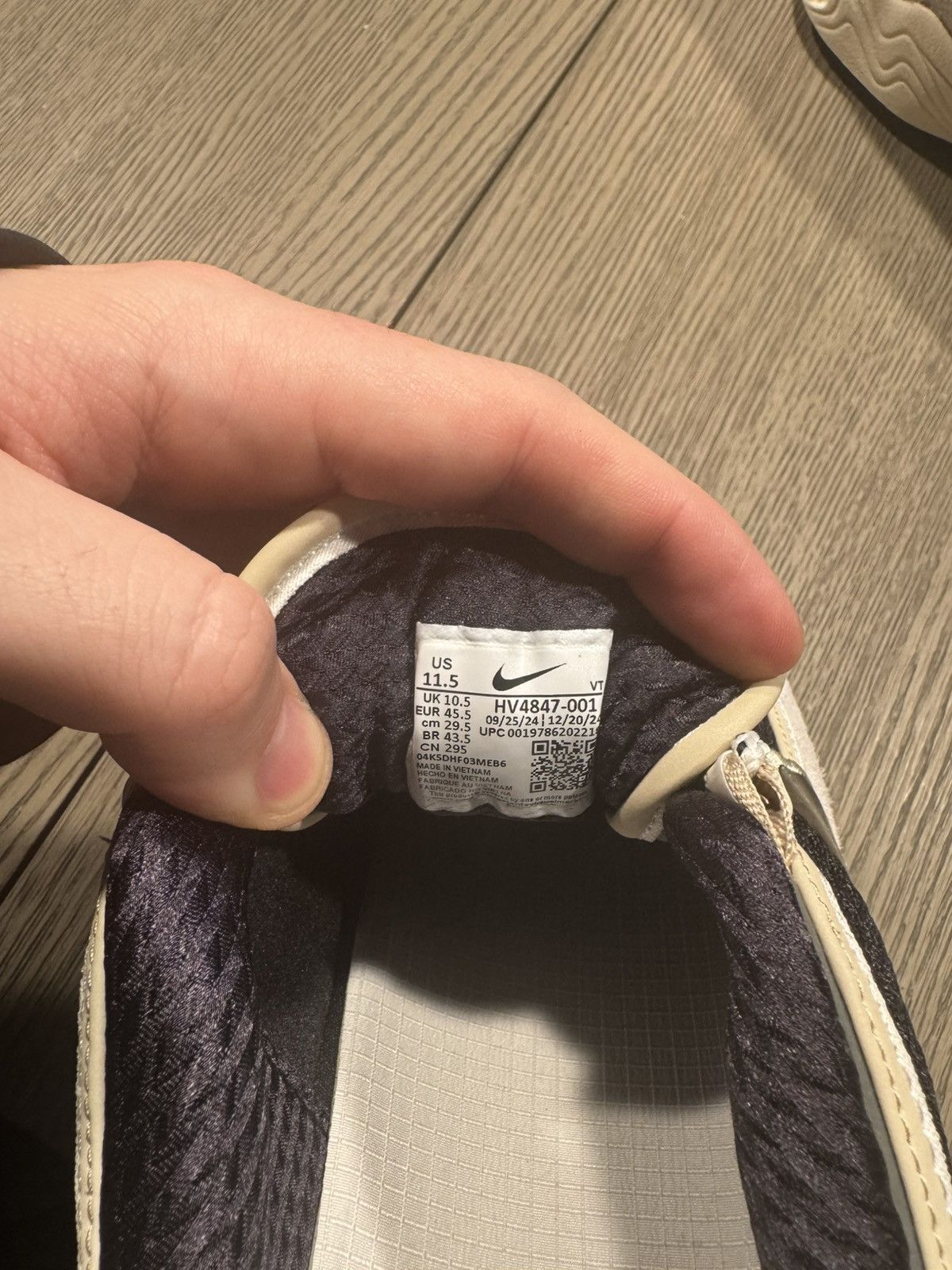 Nike × Undefeated Nike x Undefeated Spiridon Phantom Size US 11.5 / EU 44-45 - 9 Thumbnail