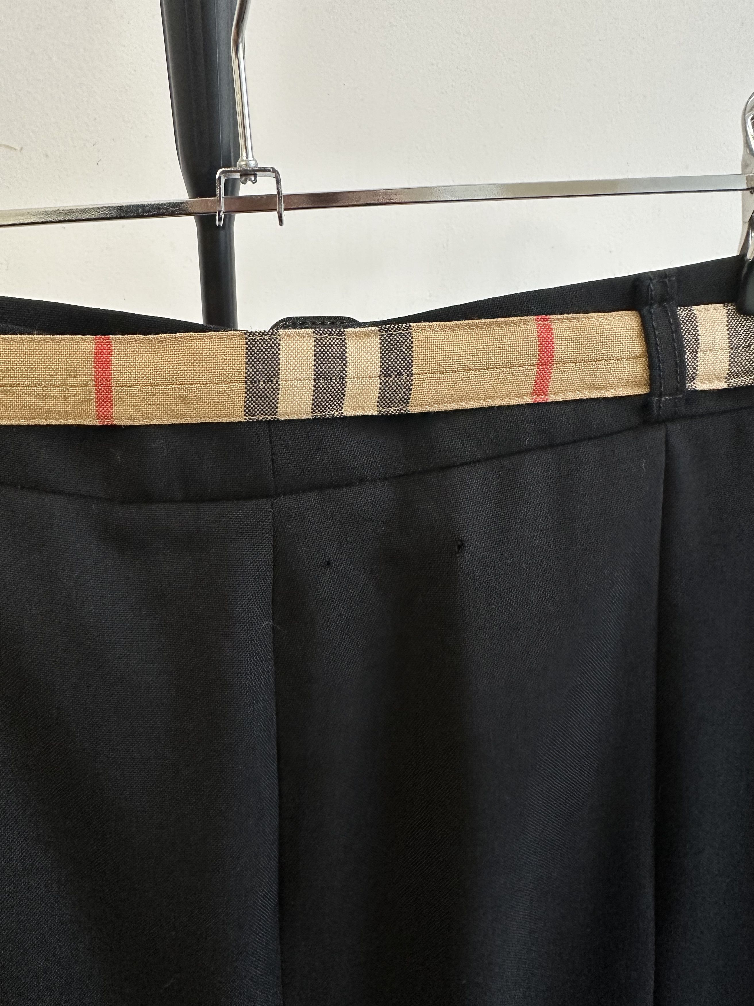 Burberry Burberry's Vintage Black Nova Check Wool Skirt Size 34" / US 12 / IT 48 - 3 Thumbnail