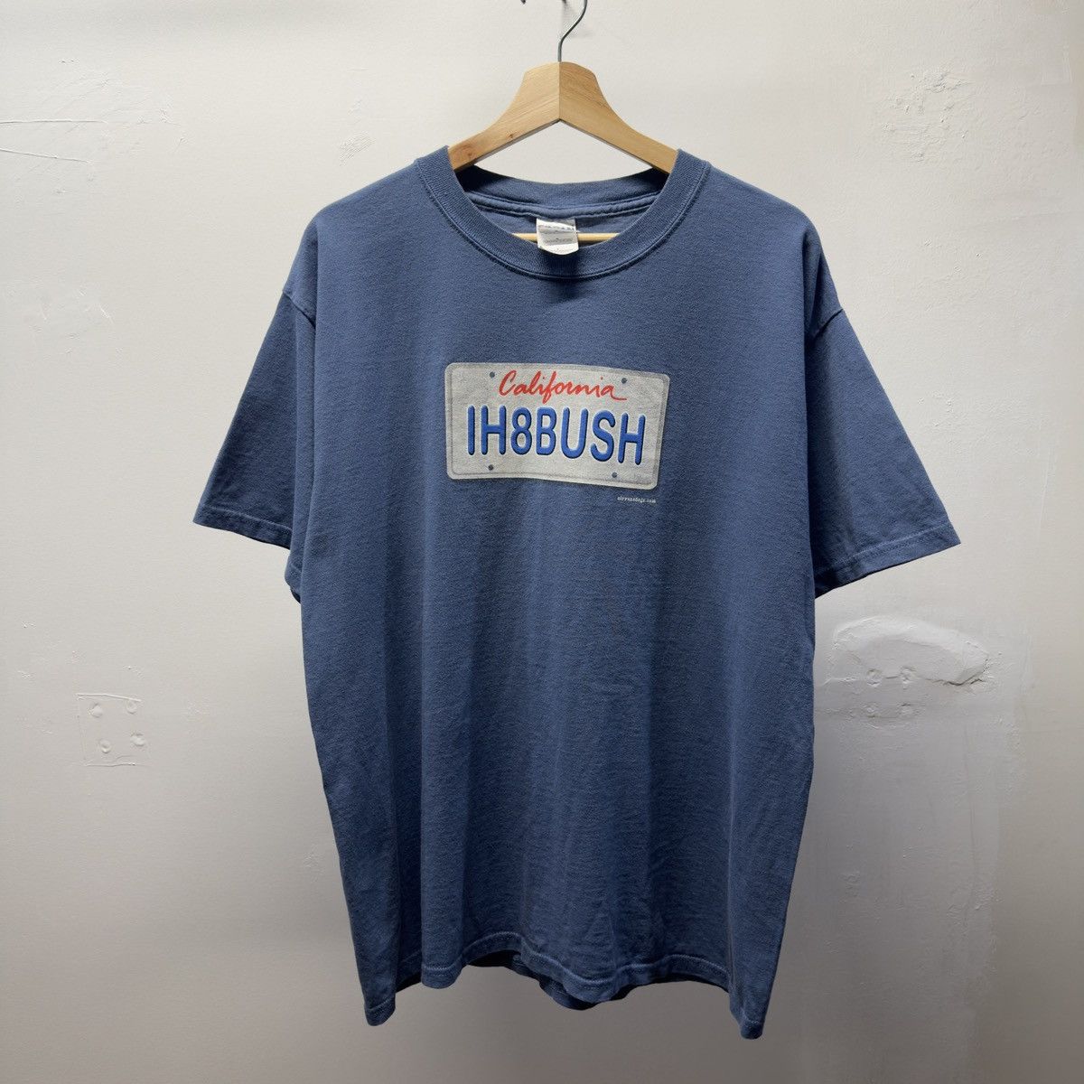 Vintage IH8Bush License Plate Shirt Humor Funny ERD Grunge Size US L / EU 52-54 / 3 - 1 Thumbnail