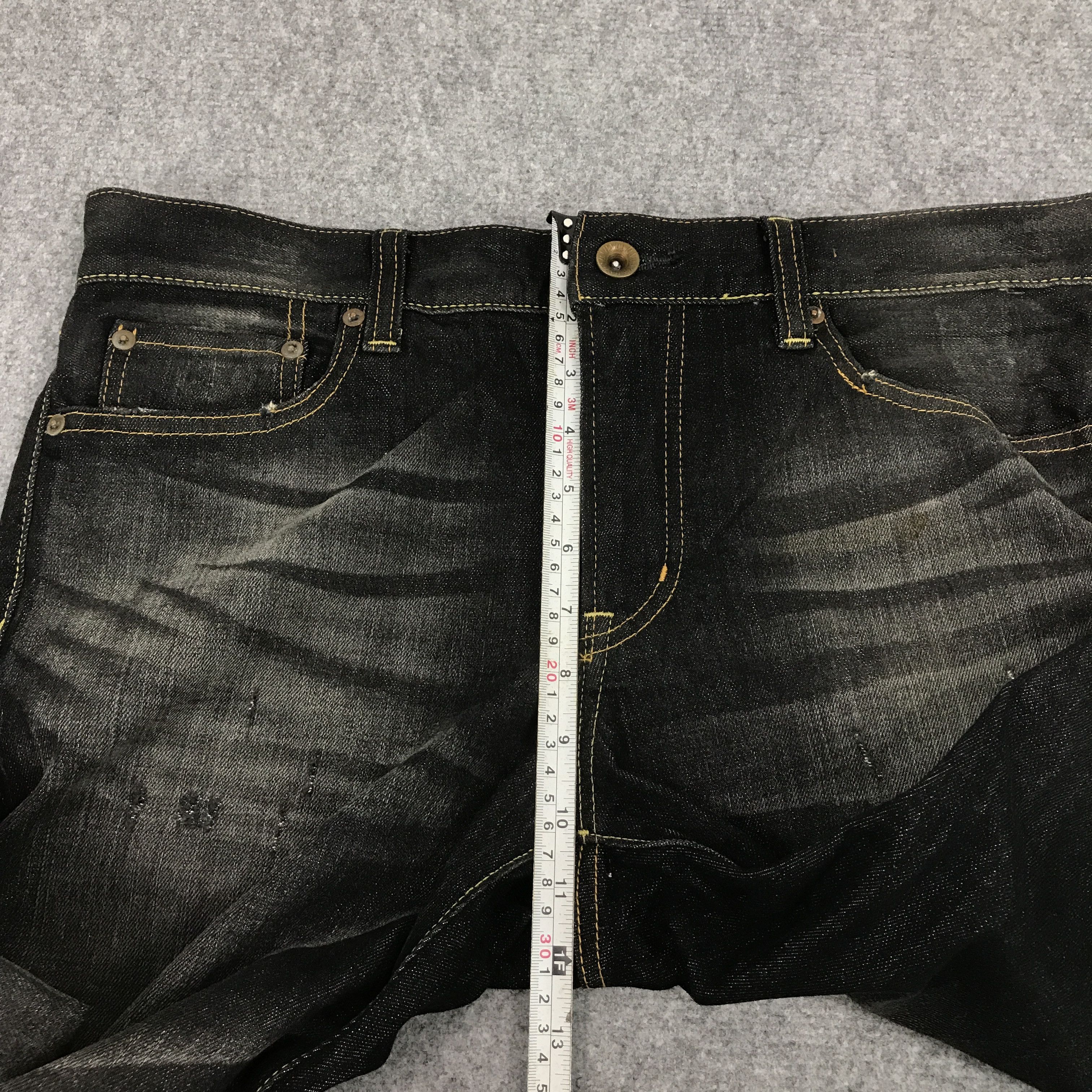 Jun Takahashi × Uniqlo JAPAN BLACK DENIM UNIQLO DISTRESSED DENIM PANTS Size US 34 / EU 50 - 10 Thumbnail