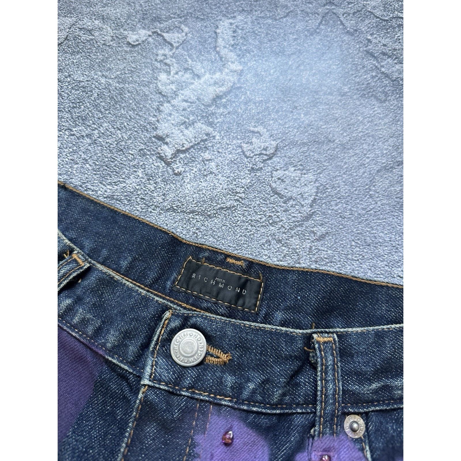 John Richmond Vintage John Richmond Bootcut Overprinted Punk Denim Pants Size 28" / US 6 / IT 42 - 4 Thumbnail
