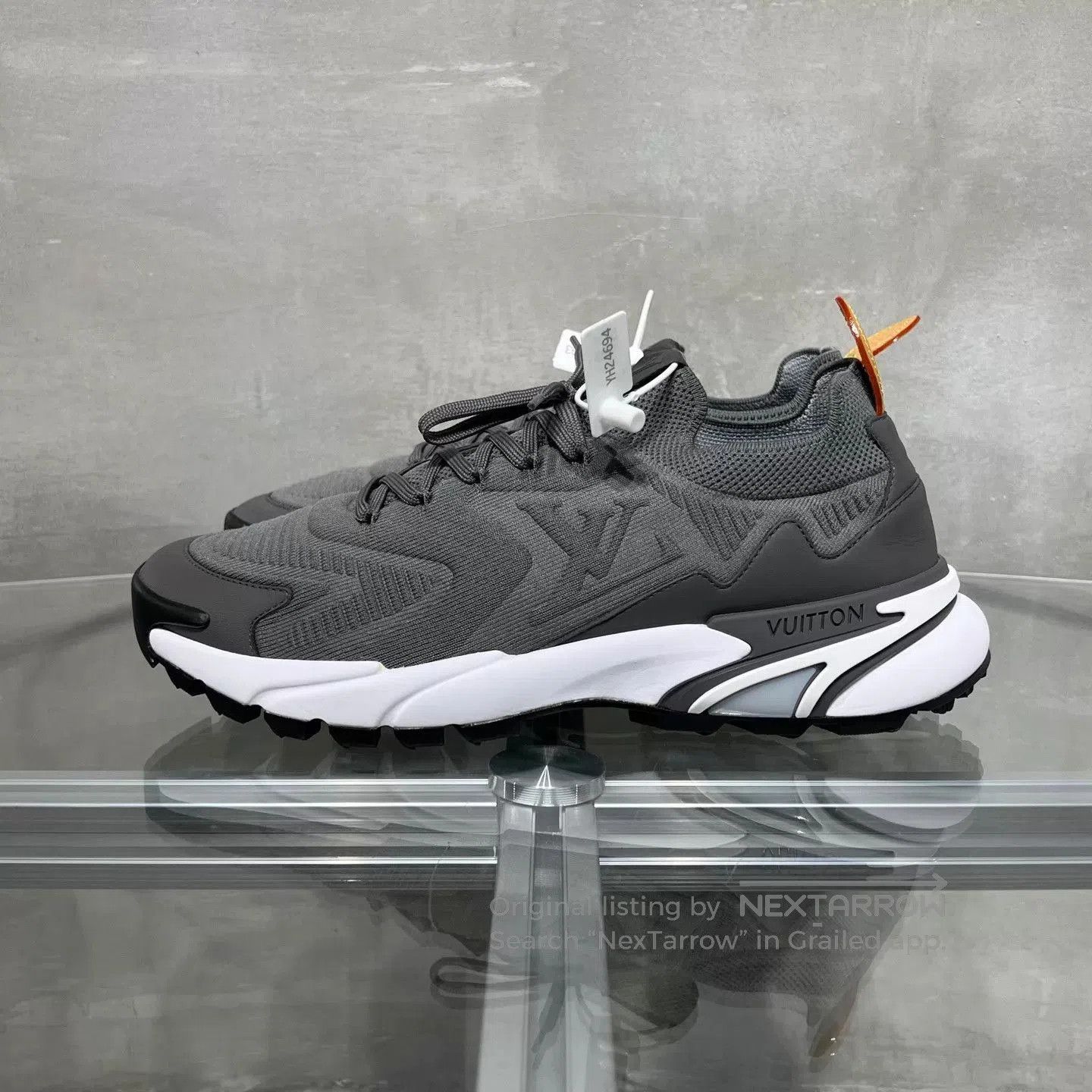 Louis Vuitton Gray Lowtop Sneakers Size 9. Size US 9 / EU 42 - 3 Thumbnail