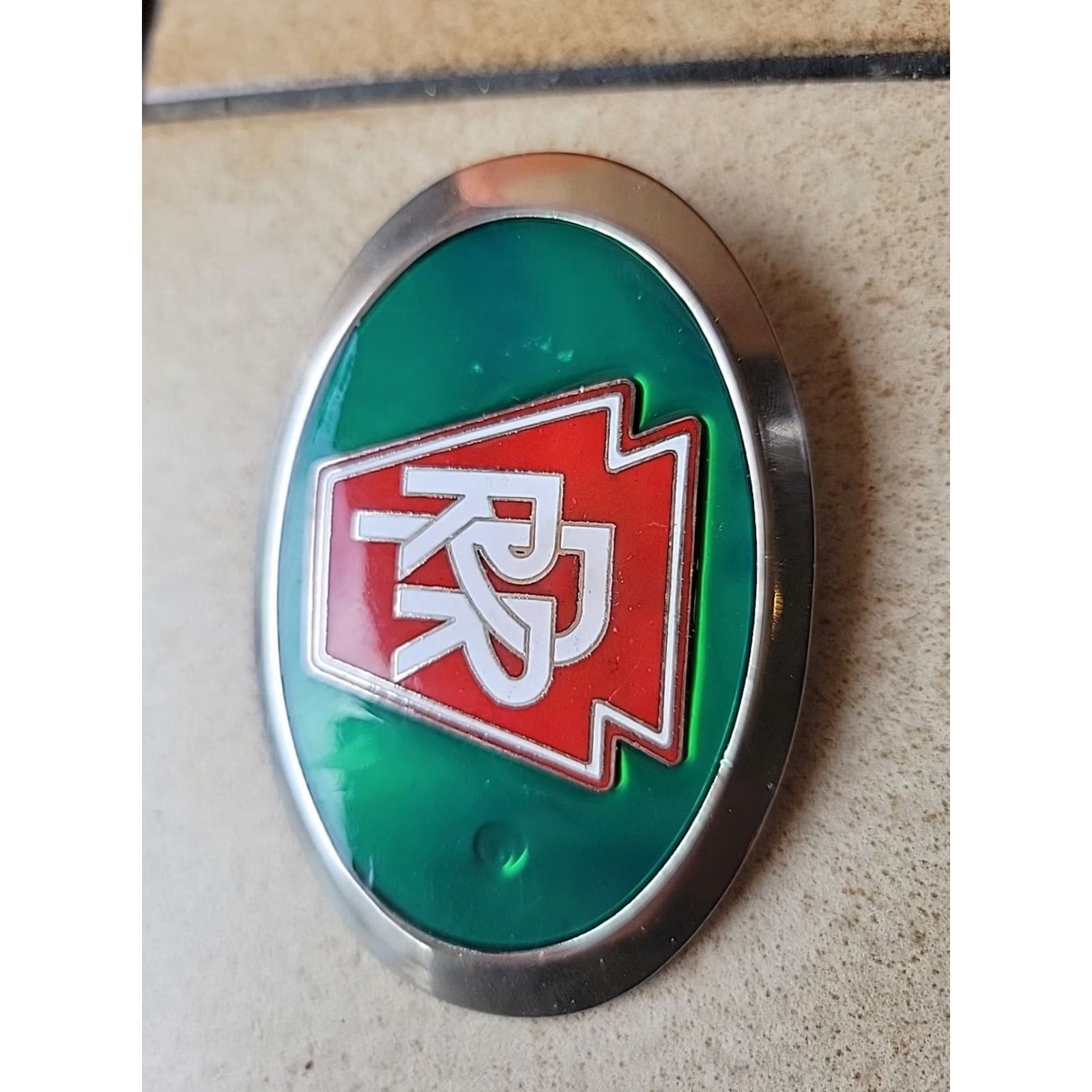 Vintage VINTAGE PRR Pennsylvania Railroad Branded Belt Buckle Logo Metal Red Green Enamel 1980s Vehicles/Transportation Mens Womens Boys Girls Size ONE SIZE - 2 Thumbnail