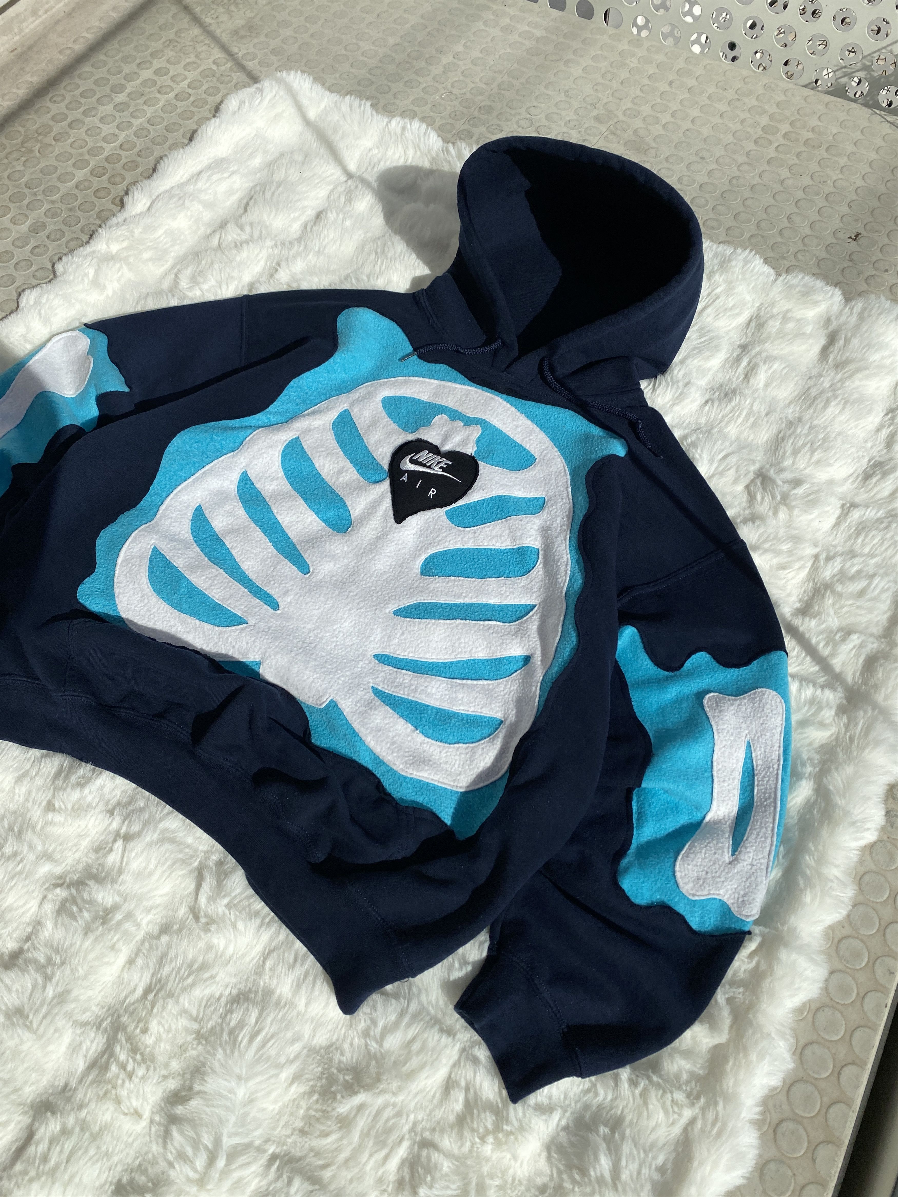 Nike Nike custom hoodie Ribs Skeleton Rare Meisterpiece Vintage Size US L / EU 52-54 / 3 - 3 Thumbnail