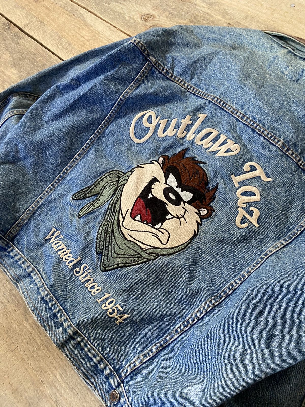 Vintage × Warner Bros Vintage Warner Brothers Denim Bombers jacket Tasmania Devil Size US L / EU 52-54 / 3 - 4 Thumbnail