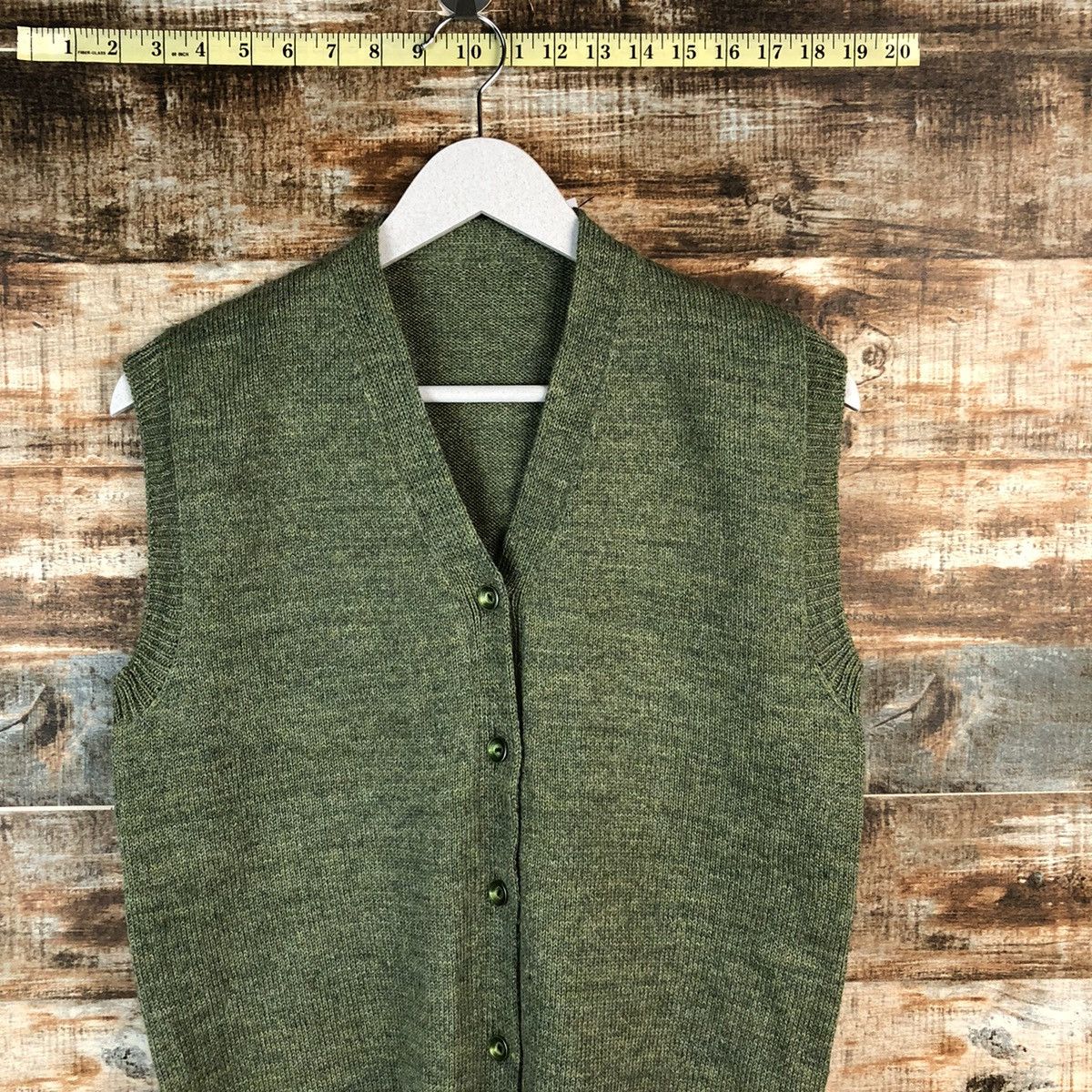 Japanese Brand Japanese Brand vintage Green Vest Knitwear #A2490 Size US S / EU 44-46 / 1 - 5 Thumbnail