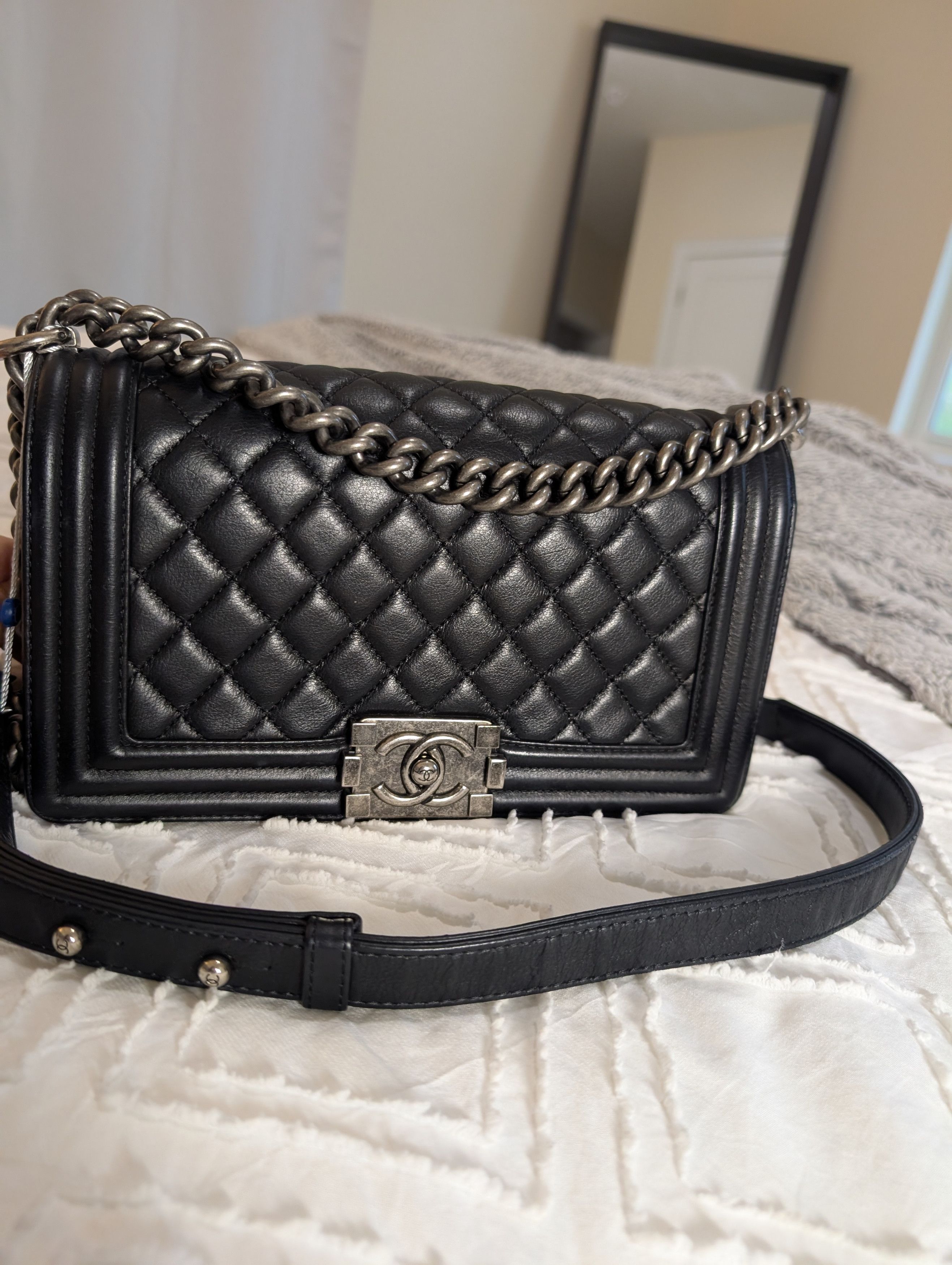 Chanel Chanel Black Quilted Lambskin Leather Boy Bag Size ONE SIZE - 14 Thumbnail