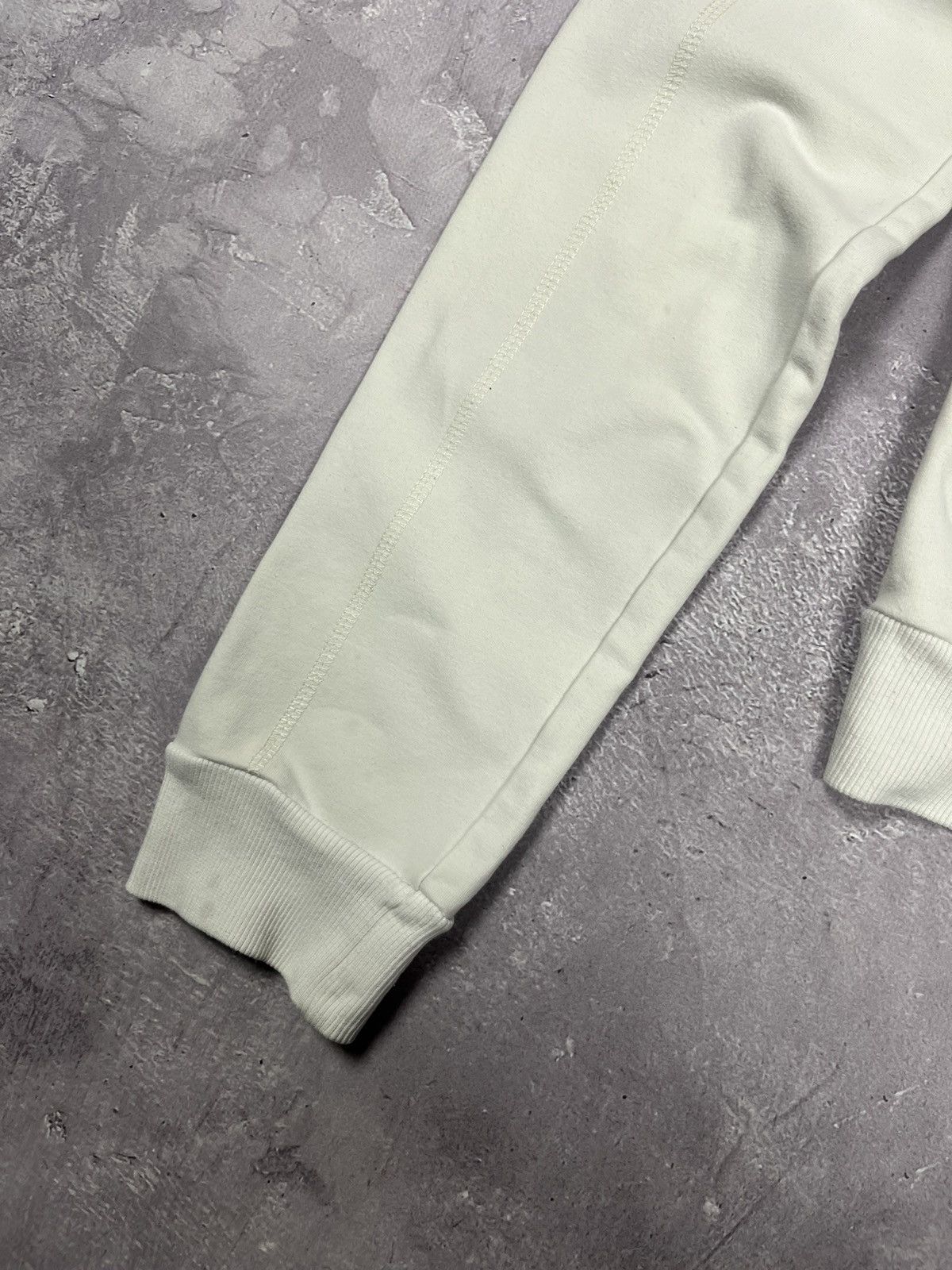 Versace Jeans Couture Versace Jeans Couture Vintage White Zip Sweatshirt Size XXL / US 16-18 / IT 52-54 - 2 Thumbnail