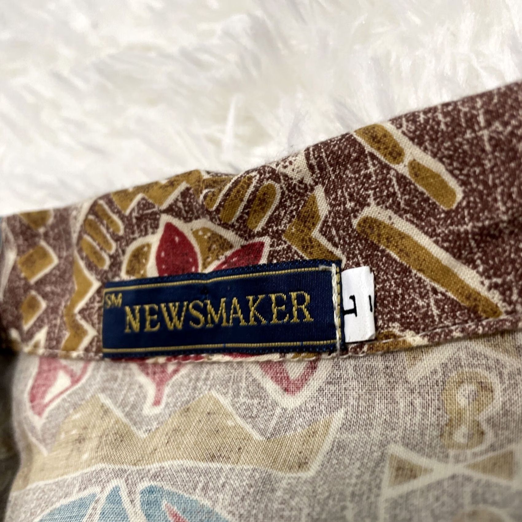 Vintage NEWSMAKER Shirt Mens L vtg 1990s Geometric Hawaiian Aztec Southwestern Brown Blue Cotton Button-Up Short Sleeve Size US L / EU 52-54 / 3 - 6 Thumbnail
