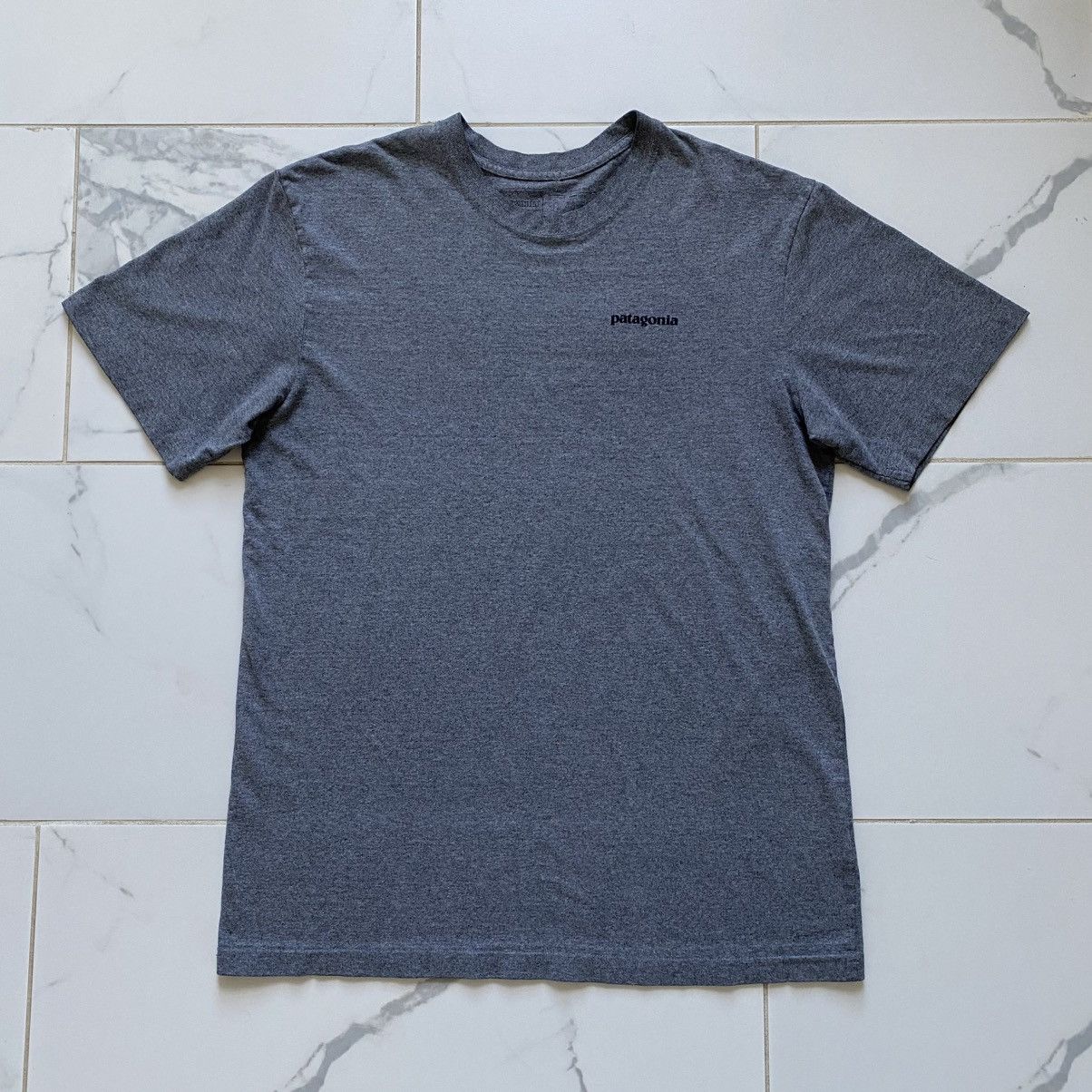 Patagonia Patagonia P6 Logo Responsibili-Tee Short Sleeve T Shirt M Size US M / EU 48-50 / 2 - 2 Thumbnail